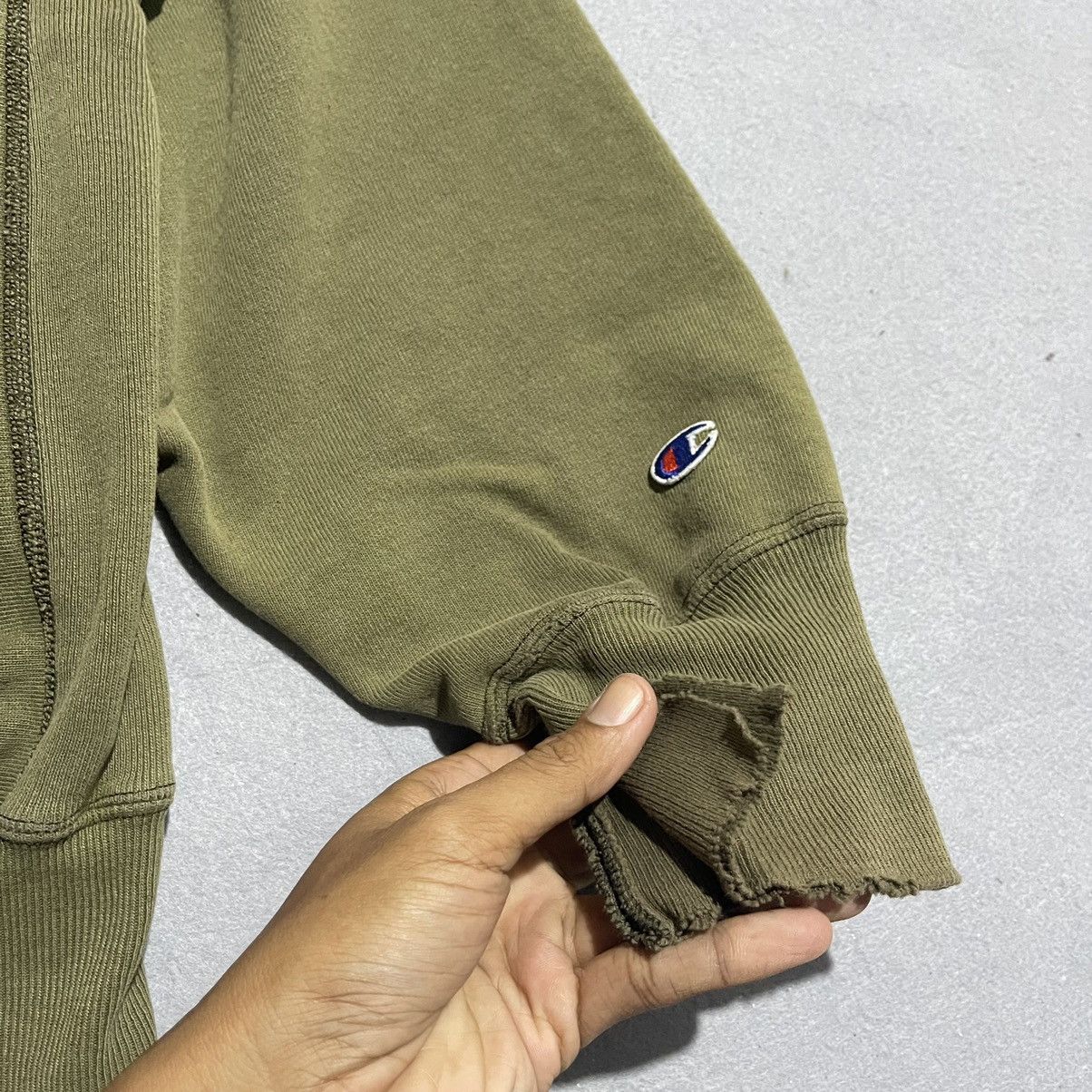Champion Vintage 90s Champion Reverse Weave Sweatshirt Army Green Size US M / EU 48-50 / 2 - 3 Thumbnail