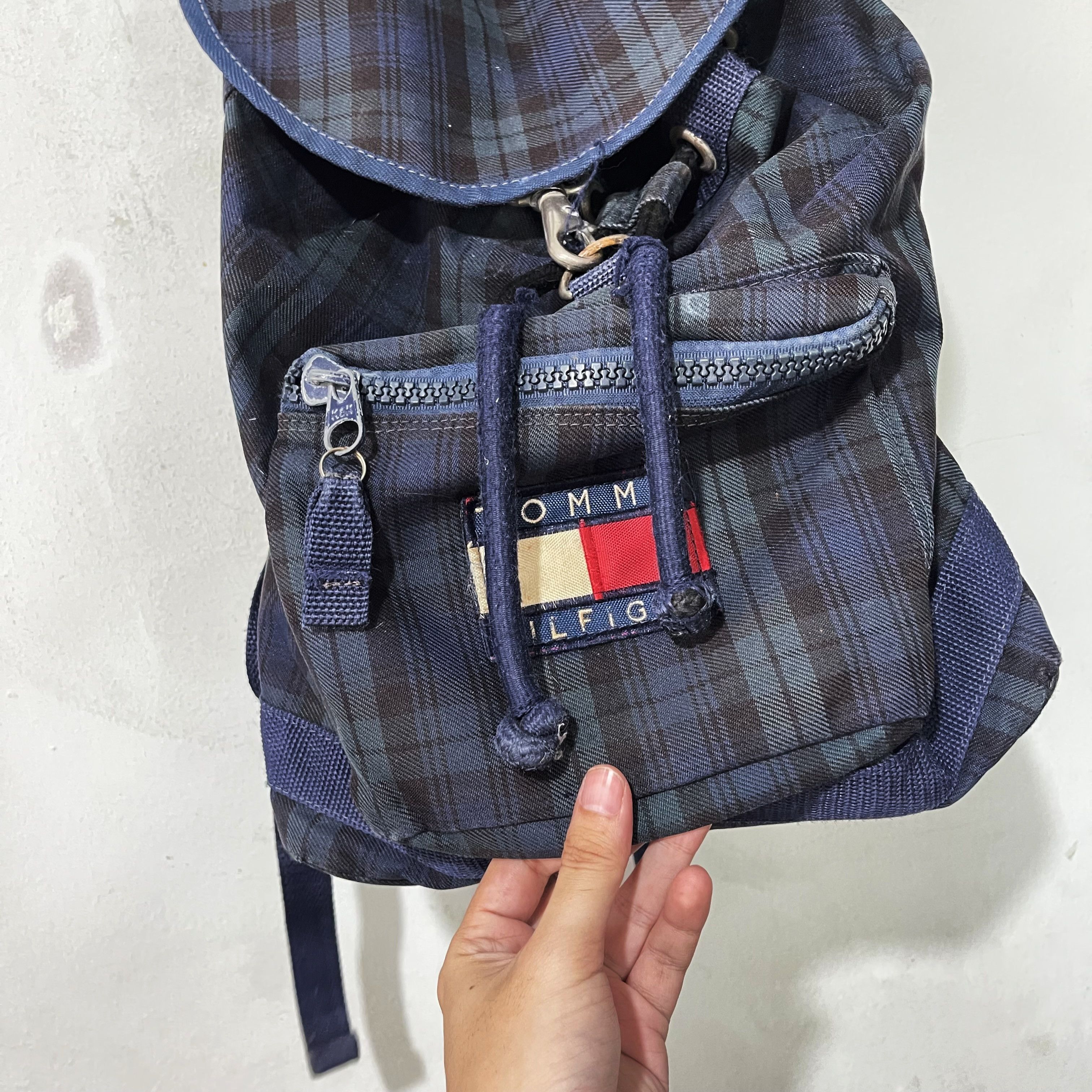 Tommy Hilfiger Vintage 90s Tommy Hilfiger Plaid Backpack Size ONE SIZE - 4 Thumbnail