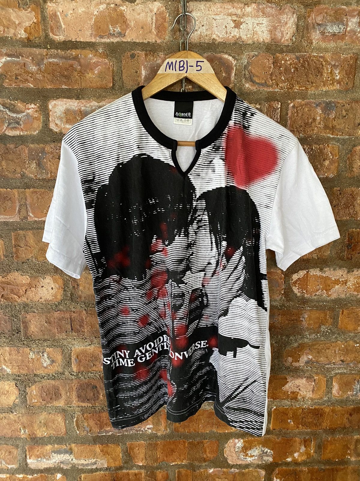 Japanese Brand 2000s Arkand B Japan Poem Sex Kiss illusion graphic Size US M / EU 48-50 / 2 - 2 Thumbnail
