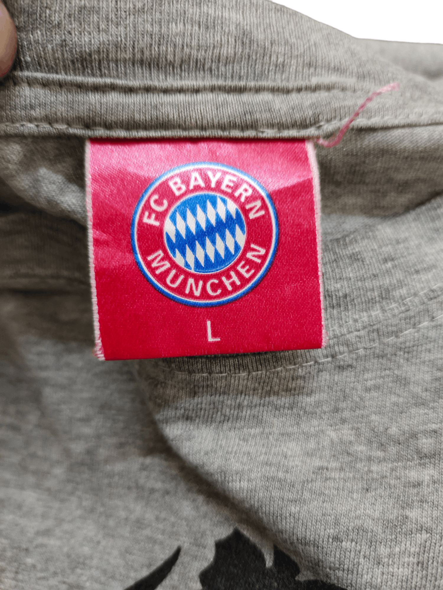 Vintage Vintage FC Bayern Munich Oliver Kahn 1994-2008 T-Shirt Size US L / EU 52-54 / 3 - 11 Thumbnail