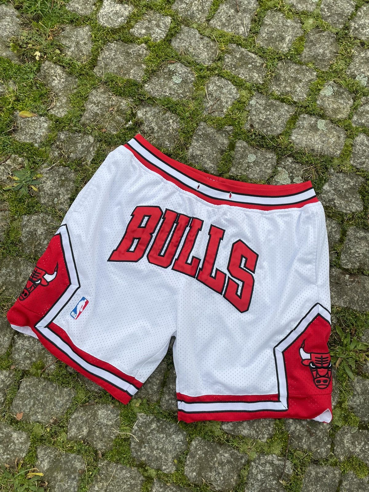 retro bulls shorts