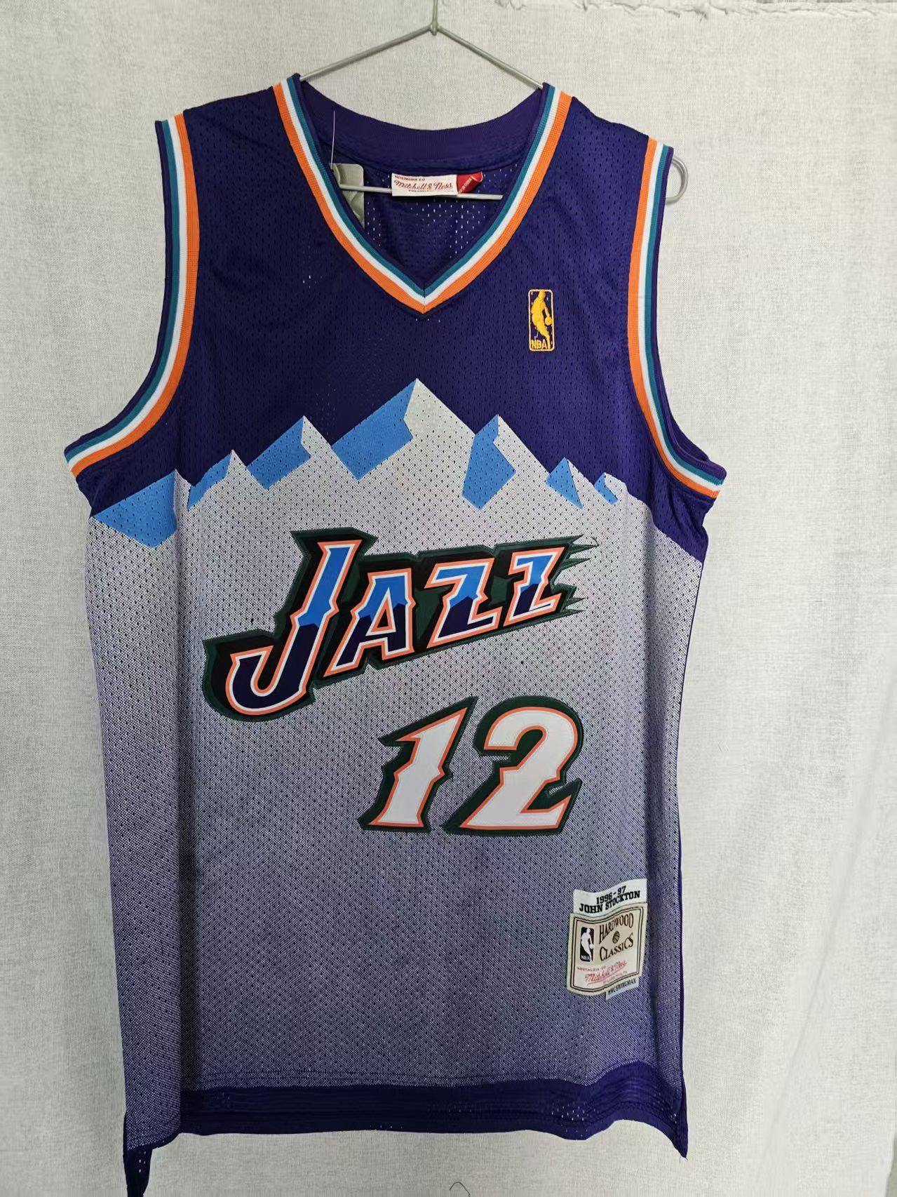 NBA Jazz #12 John Stockton Jersey XL Size US XL / EU 56 / 4 - 1 Thumbnail