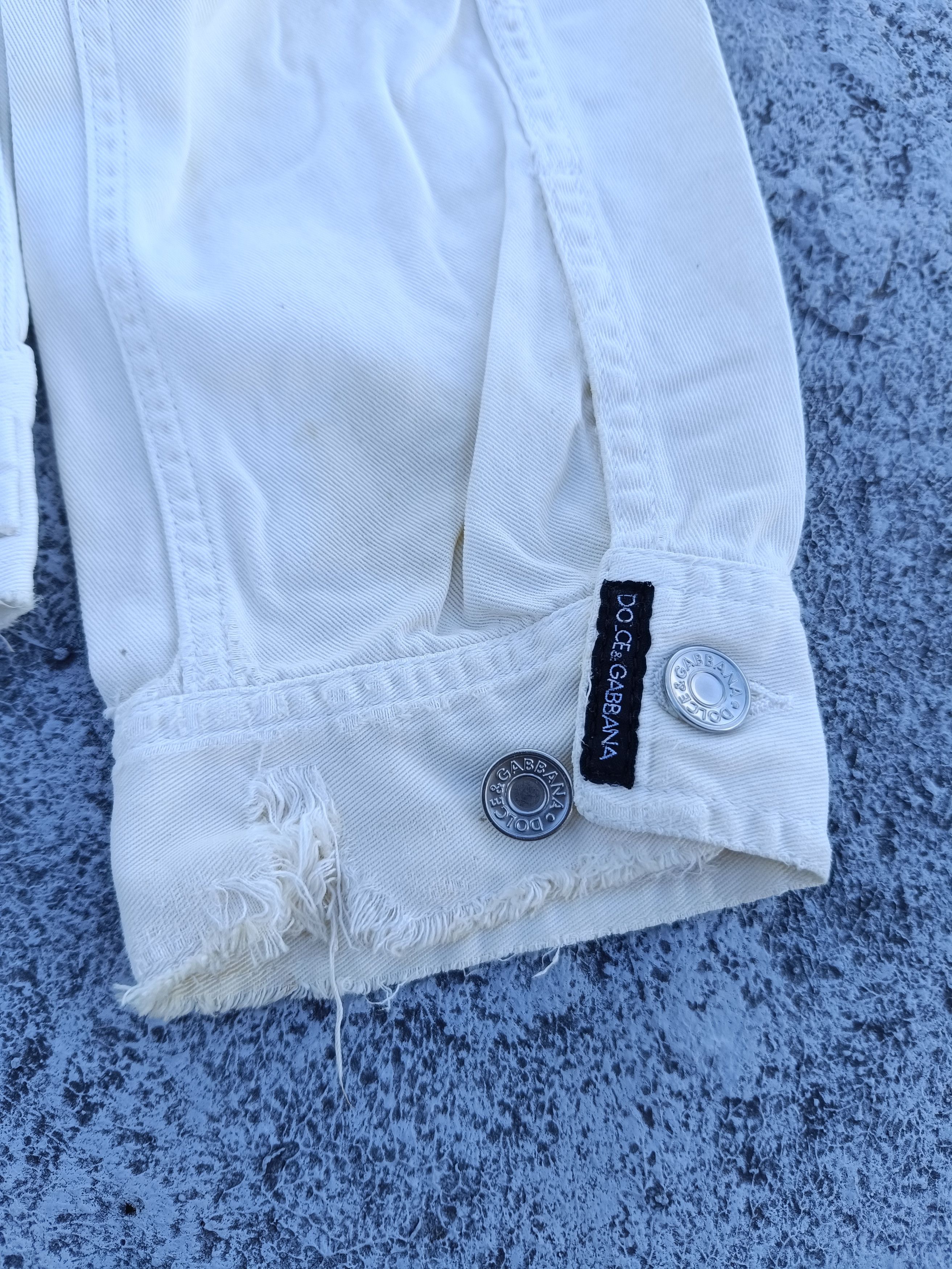 Dolce & Gabbana DOLCE & GABBANA distressed denim jacket Size US M / EU 48-50 / 2 - 8 Thumbnail