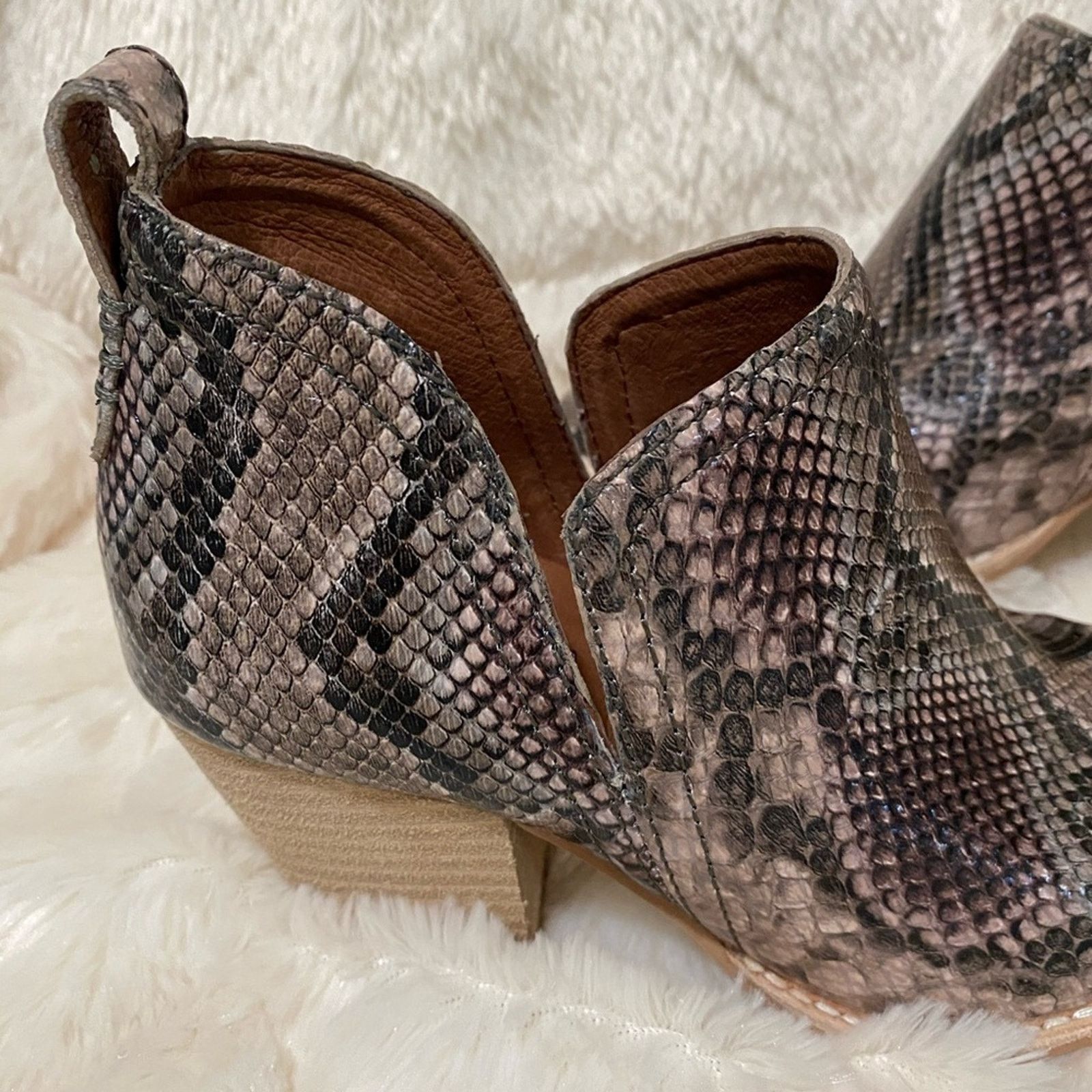 Jeffrey Campbell Jeffrey Campbell Rosalee Ankle Booties Size 6 Size US 6 / IT 36 - 6 Thumbnail