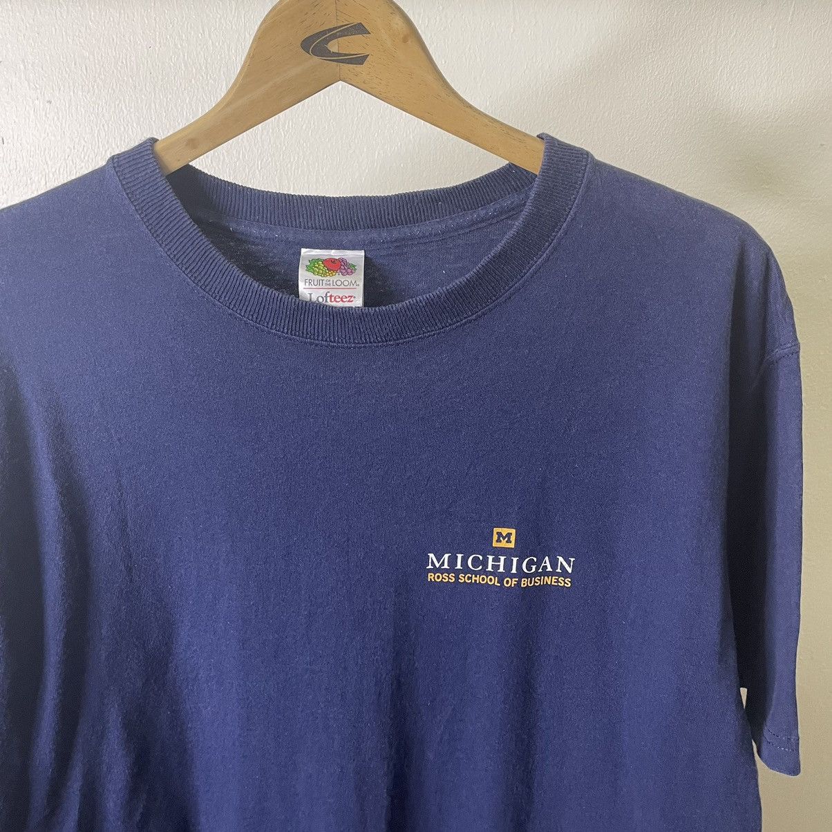 Vintage Vintage 2000s Michigan Ross School of Business T Shirt Size US L / EU 52-54 / 3 - 2 Thumbnail