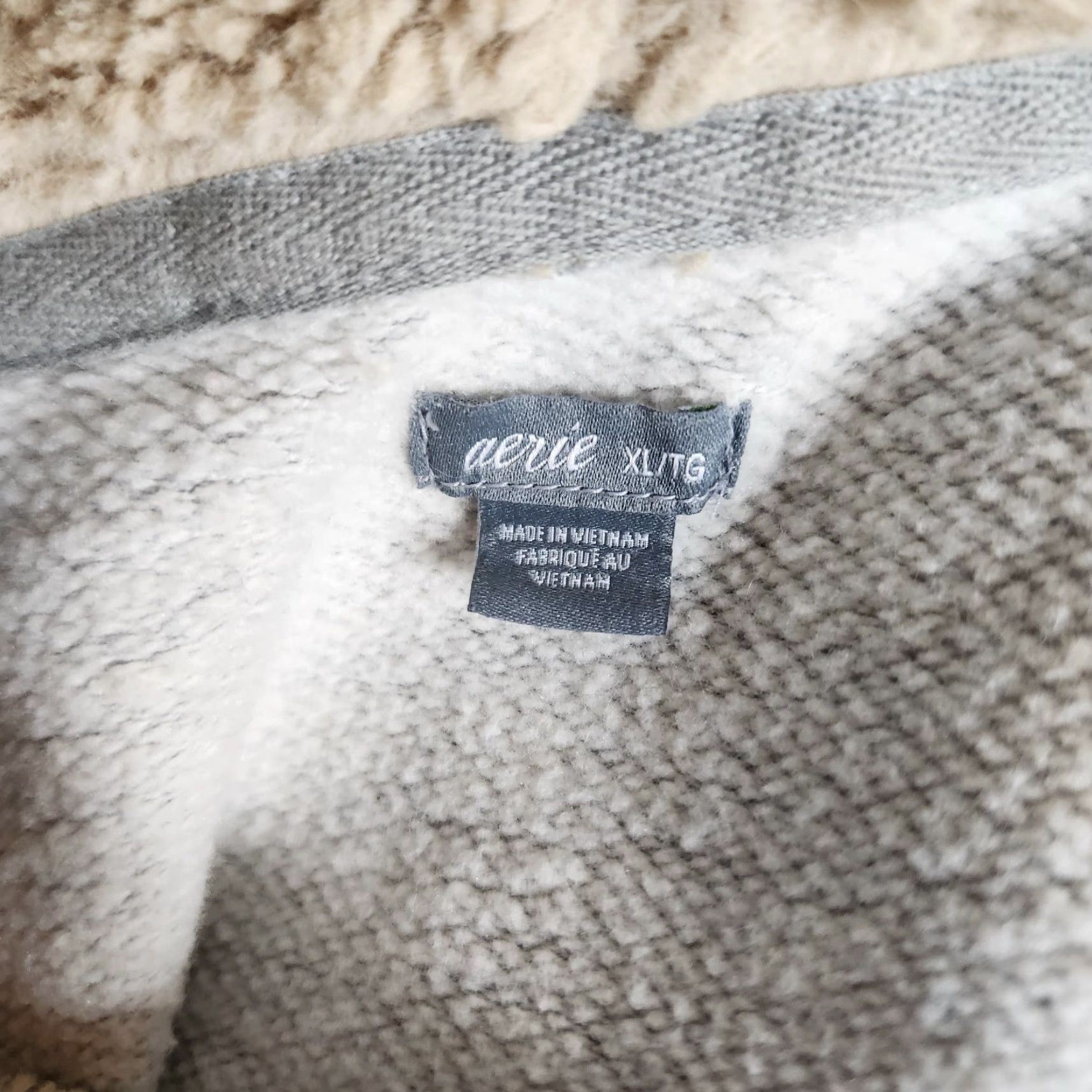 Vintage Aerie AE Womens |XL| Light Gray Spring Street Oversized Sherpa Hoodie Shirt Size XL / US 12-14 / IT 48-50 - 7 Thumbnail