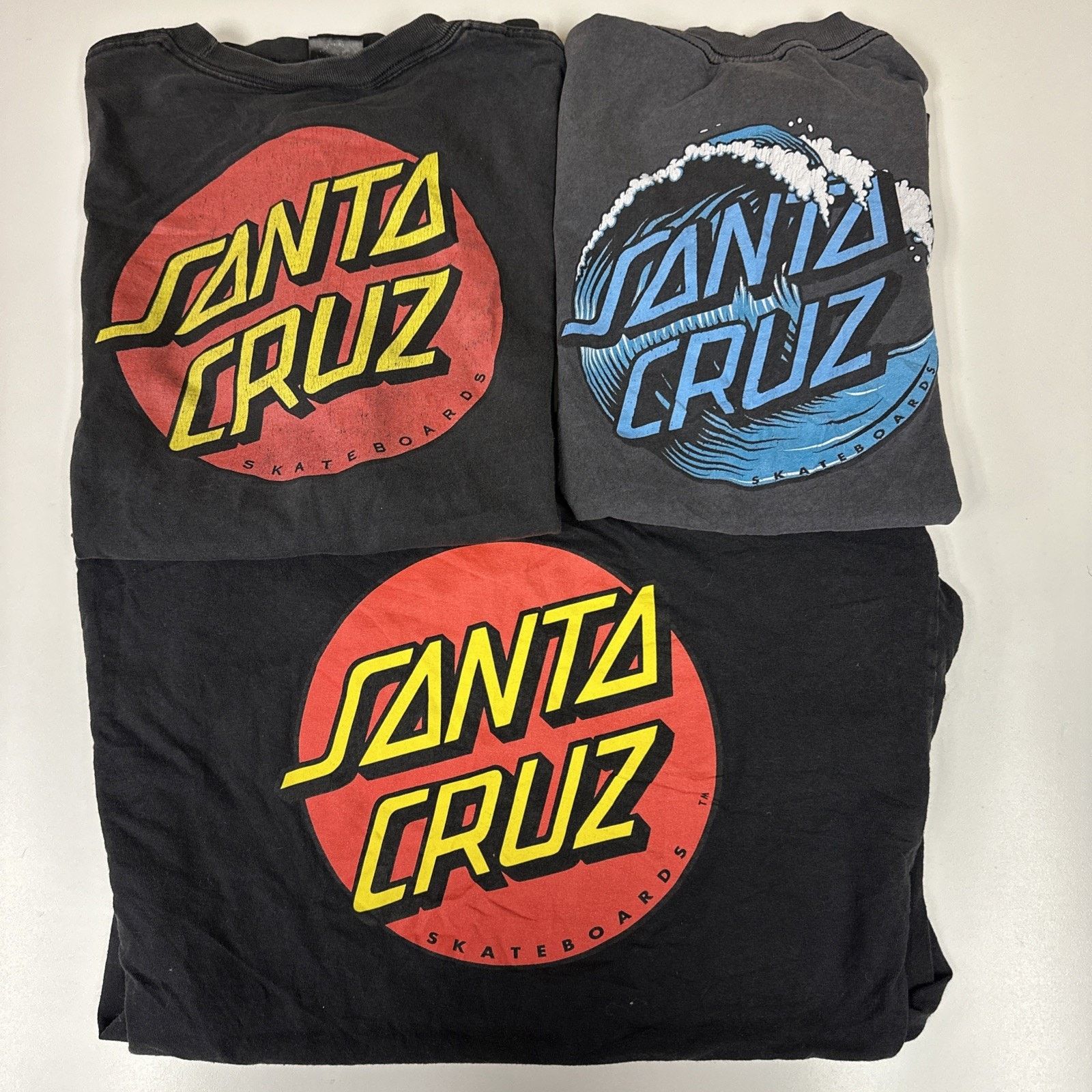 Santa Cruz Skateboards Three Piece Santa Cruz T Shirt Collection Multiple Sizes Size US L / EU 52-54 / 3 - 2 Thumbnail