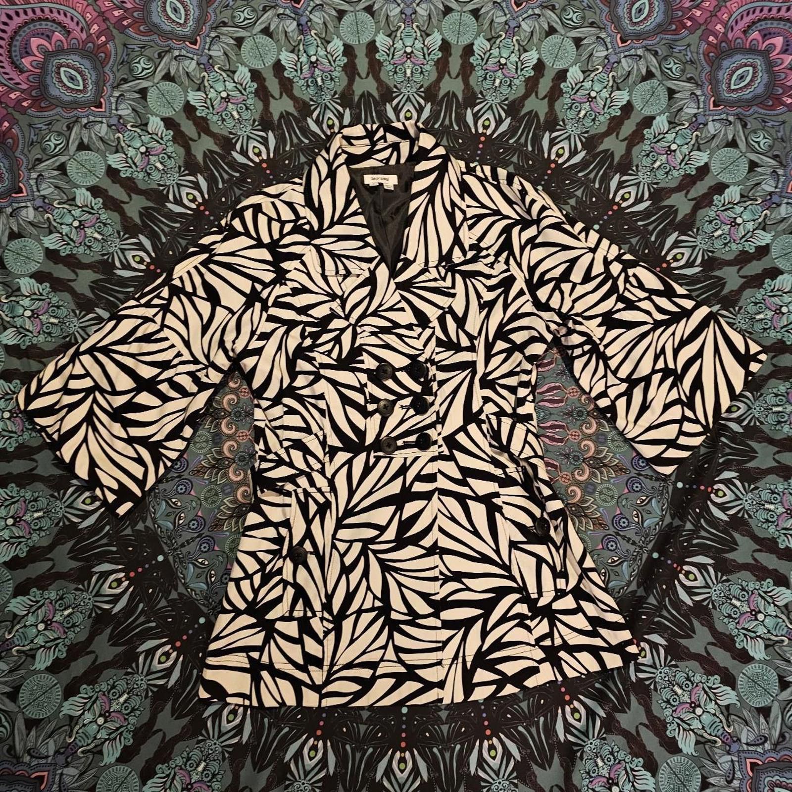 Designer Women's Black and White Jacket Size S / US 4 / IT 40 - 1 Thumbnail