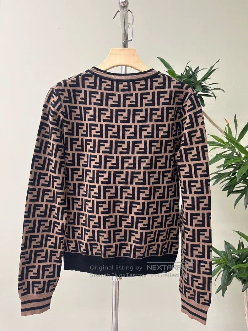 Fendi Fendi FF Pattern Long Sleeve Round Neck Knit Sweater - Wom Size XS / US 0-2 / IT 36-38 - 2 Thumbnail
