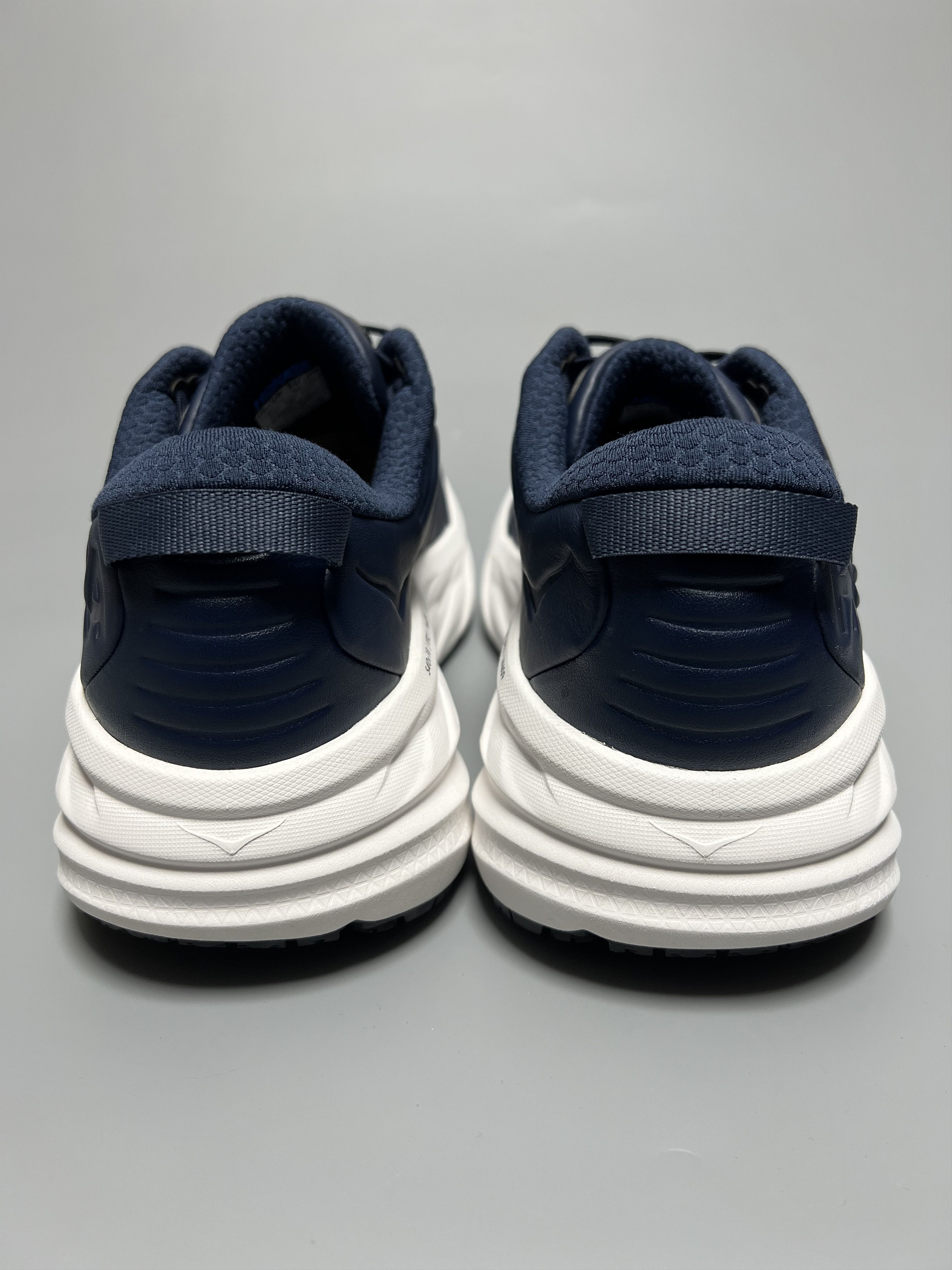 Hoka 11.5 EE Hoka One One Bondi SR Wide Running Shoes Walking Size US 11.5 / EU 44-45 - 3 Thumbnail