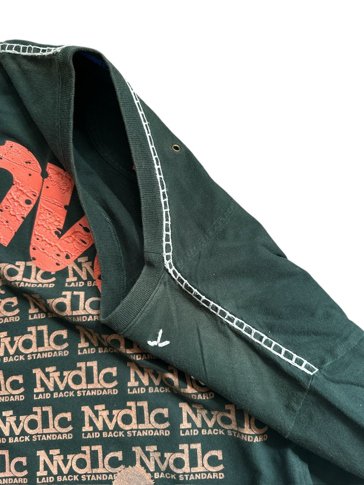 Japanese Brand 2000's Velvet Dog by Novadelic archival tee Size US M / EU 48-50 / 2 - 6 Thumbnail