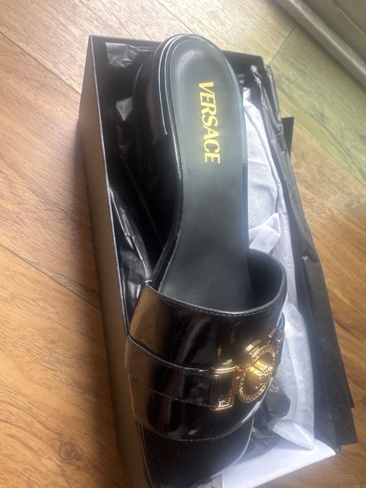 Brand new Versace slides with box and dust bag Men main image 3
