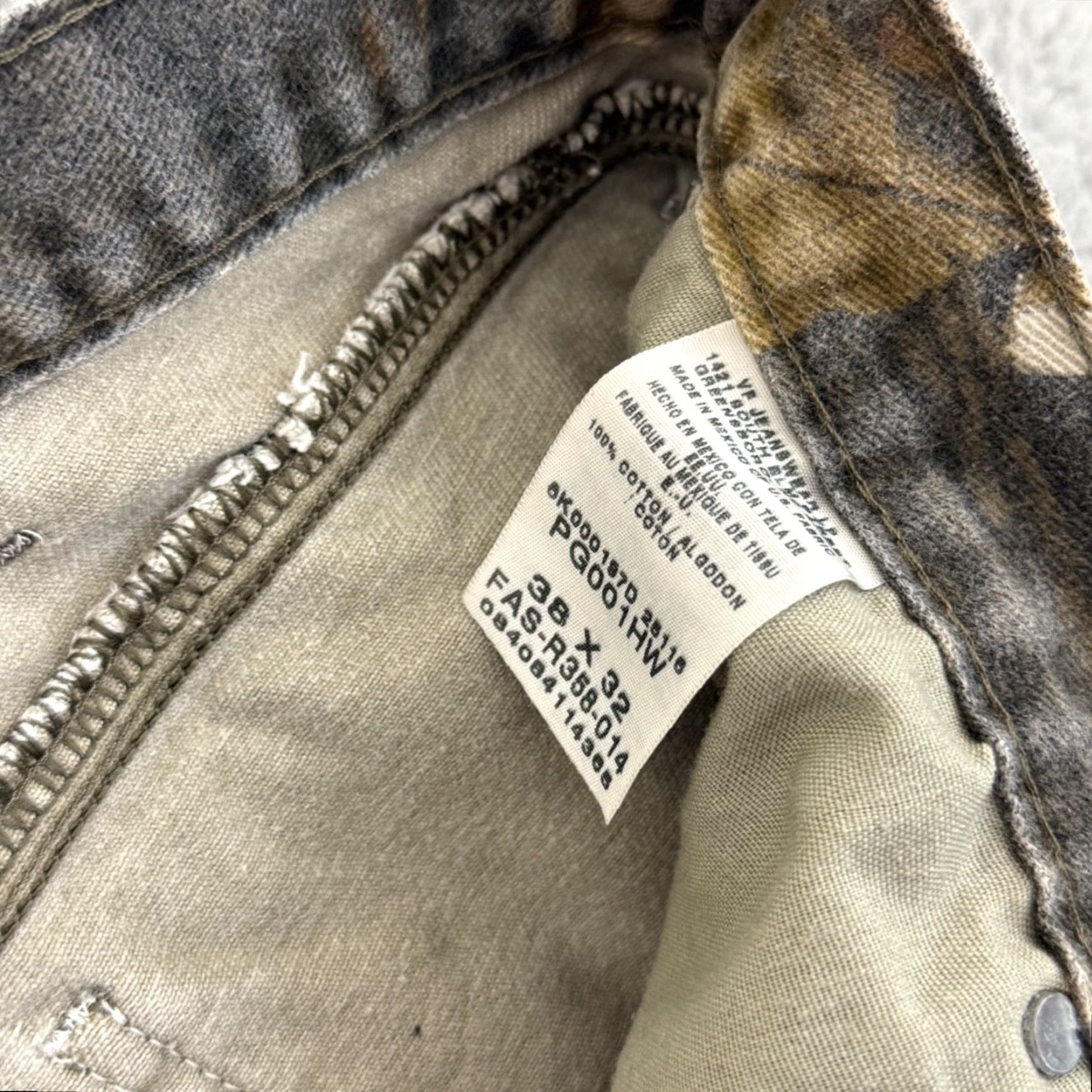 Wrangler VINTAGE Wrangler ProGear Pants Mens 38x32 Camo Real Tree Hardwoods 90s Outdoor Wrangler ProGear Pants Mens 38x32 Camo Real Tree Hardwoods 90s Outdoor Size US 38 / EU 54 - 6 Thumbnail