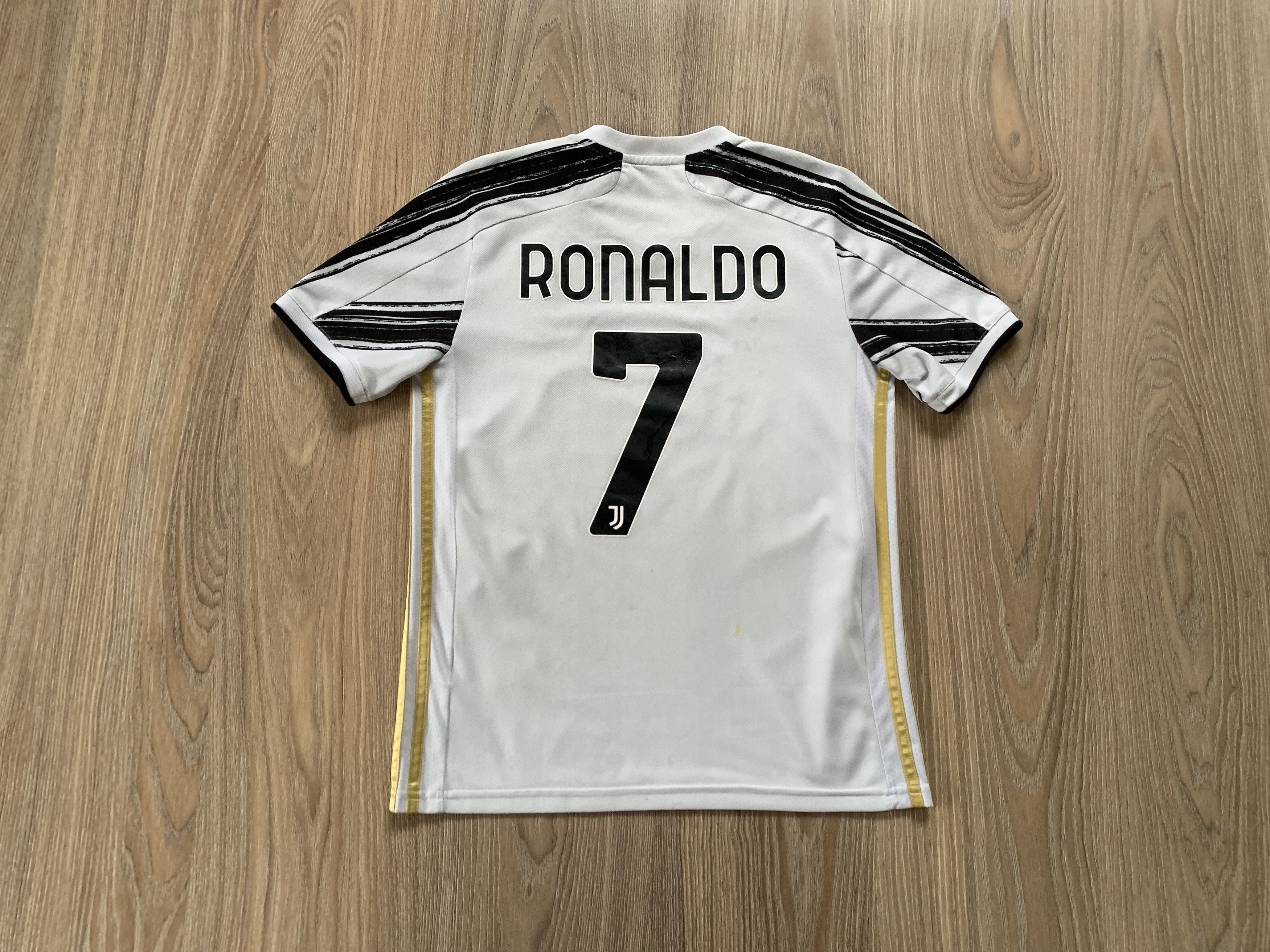 Adidas Youth Adidas Juventus #7 Ronaldo Home Football Shirt Size US XXS / EU 40 - 1 Thumbnail