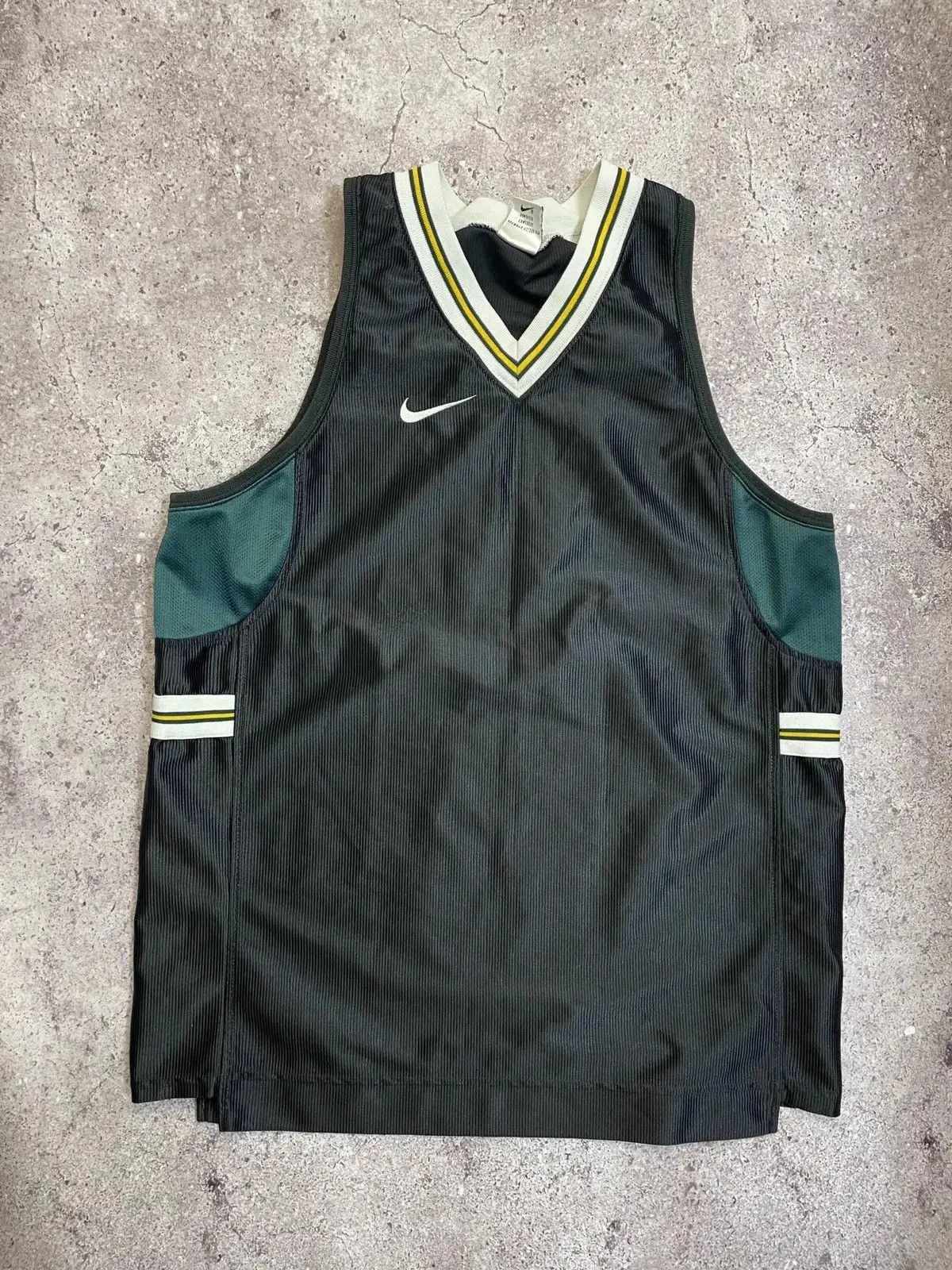 メンズウェア [Vintage]90sNike YellowEmblem Sleeveless Vintage]90sNike YellowEmblem Sleeveless