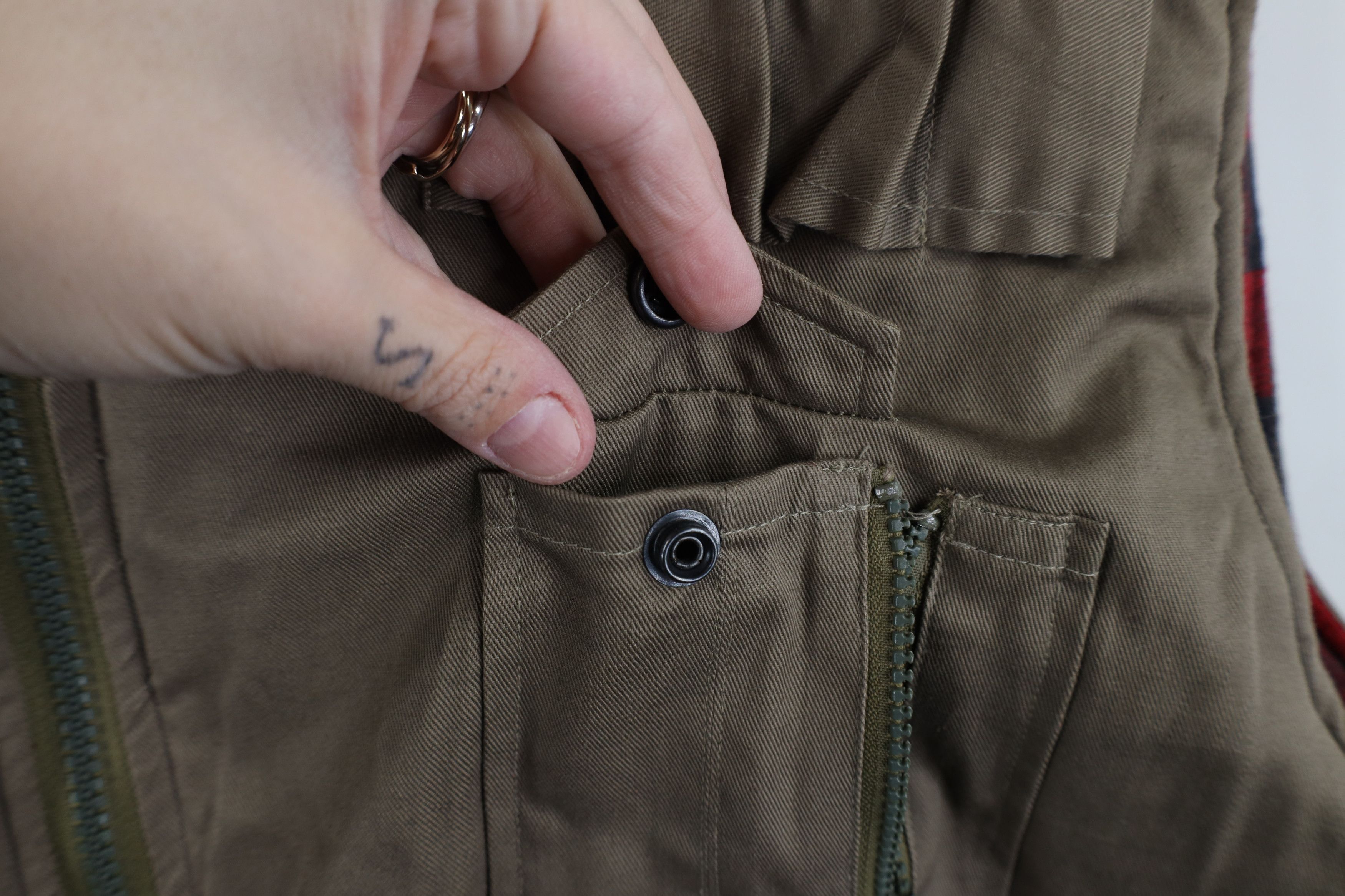 Vintage Vintage 90s Streetwear Lined Full Zip Puffer Vest Jacket Size US XXL / EU 58 / 5 - 5 Thumbnail