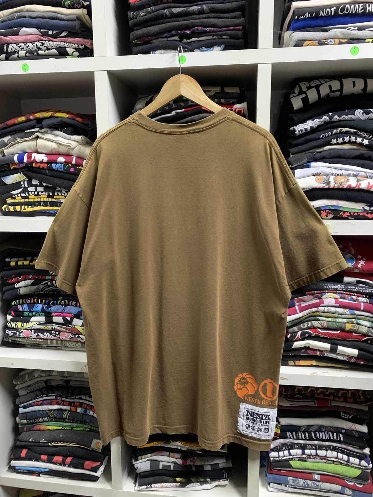 Vintage Vintage Nesta Brand T-Shirt Size US XXL / EU 58 / 5 - 5 Thumbnail