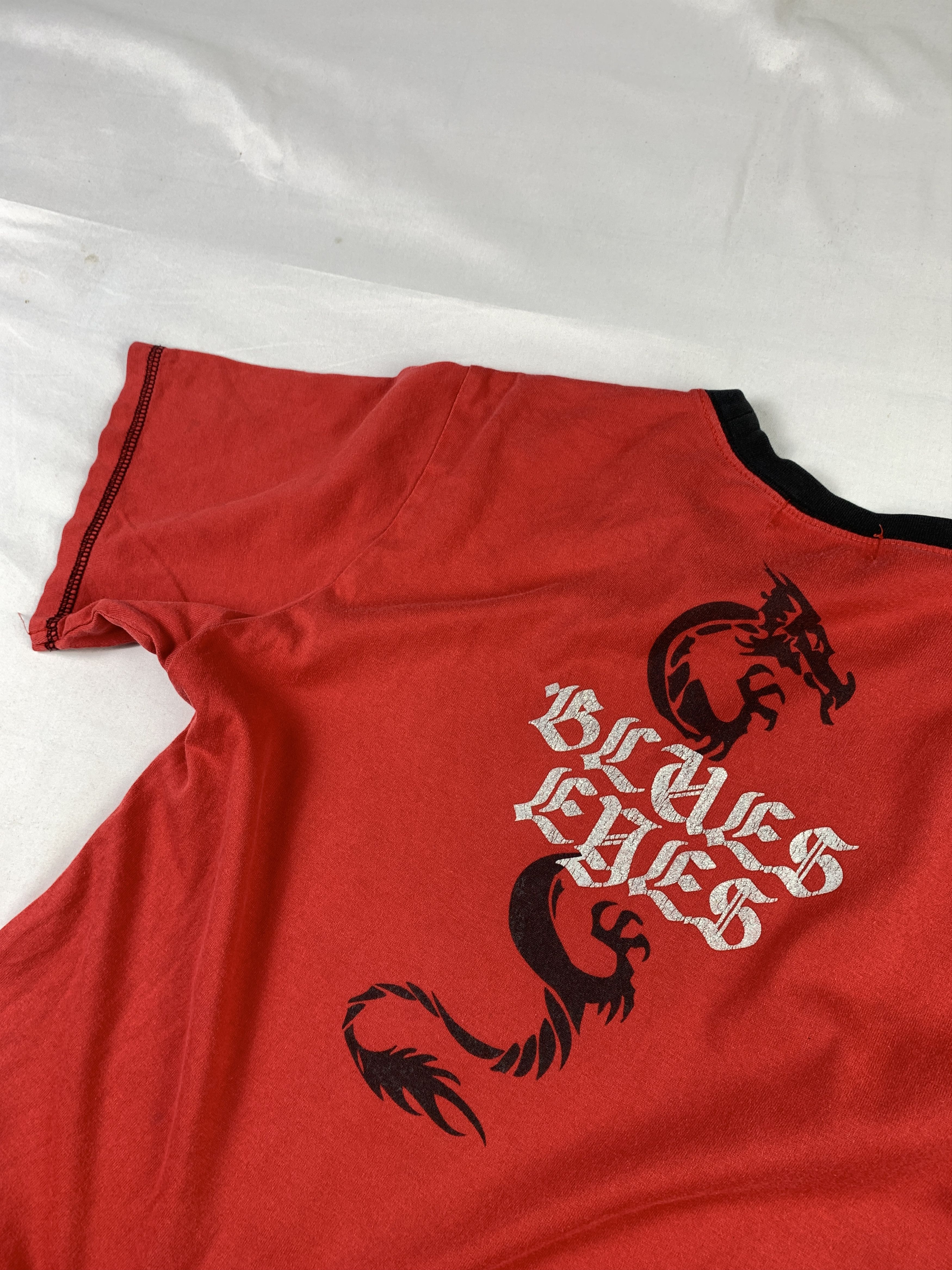 Japanese Brand 2000s Blue Eyes Red Dragon Wings Tee (M) Size M / US 6-8 / IT 42-44 - 5 Thumbnail