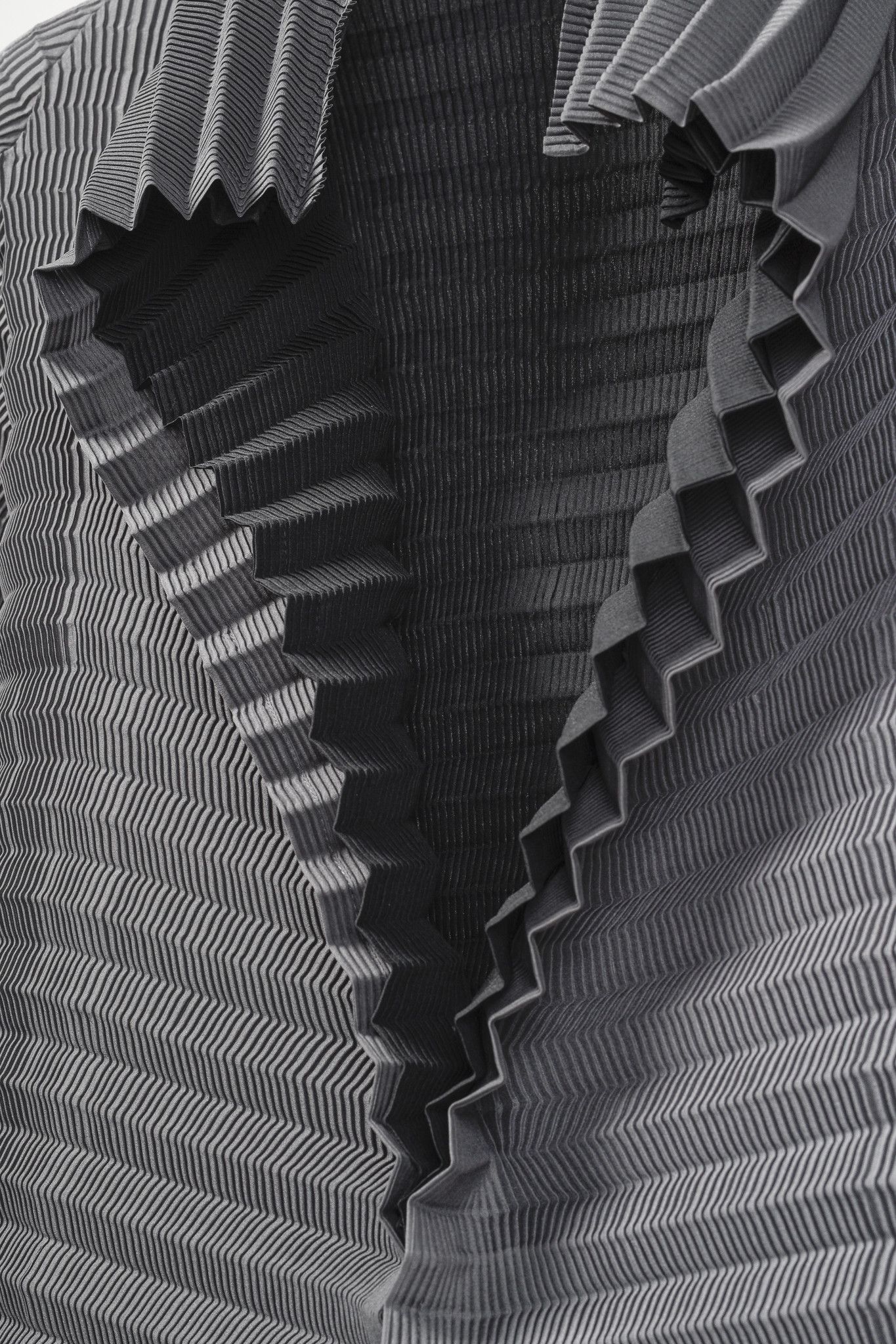 Issey Miyake Issey Miyake Fete Grey Pleated Accent Shawl-Collar Blouse Size M / US 6-8 / IT 42-44 - 6 Thumbnail