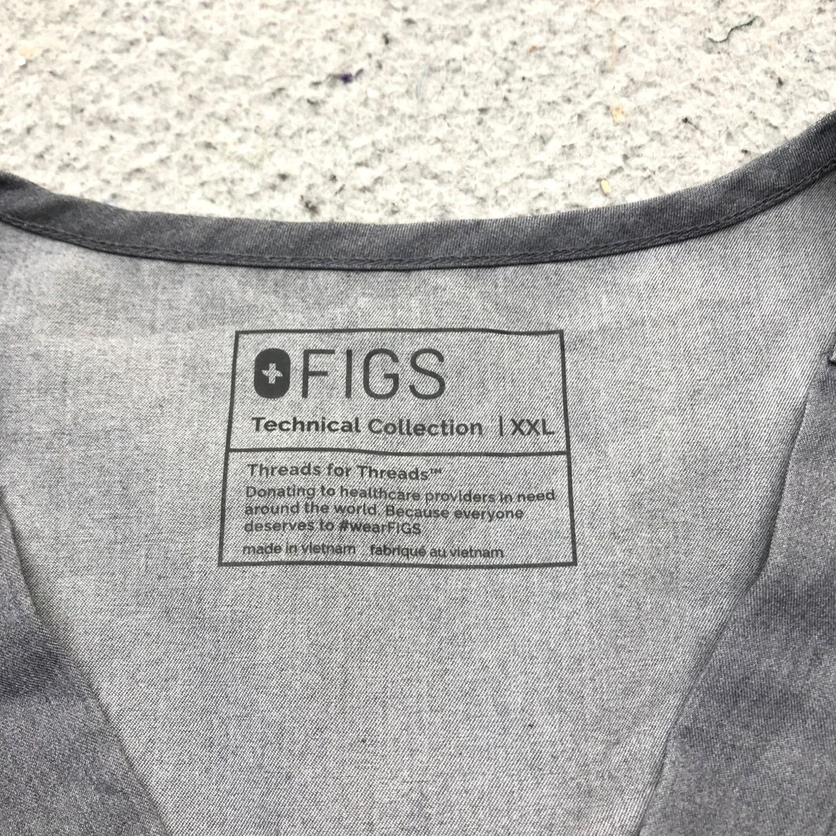 Vintage FIGS Technical Collection Scrub Top Shirt Mens 2XL Short Sleeve Gray V-Neck Pocket Scrub Top Medical Shirts TM3000 Size US XXL / EU 58 / 5 - 4 Thumbnail