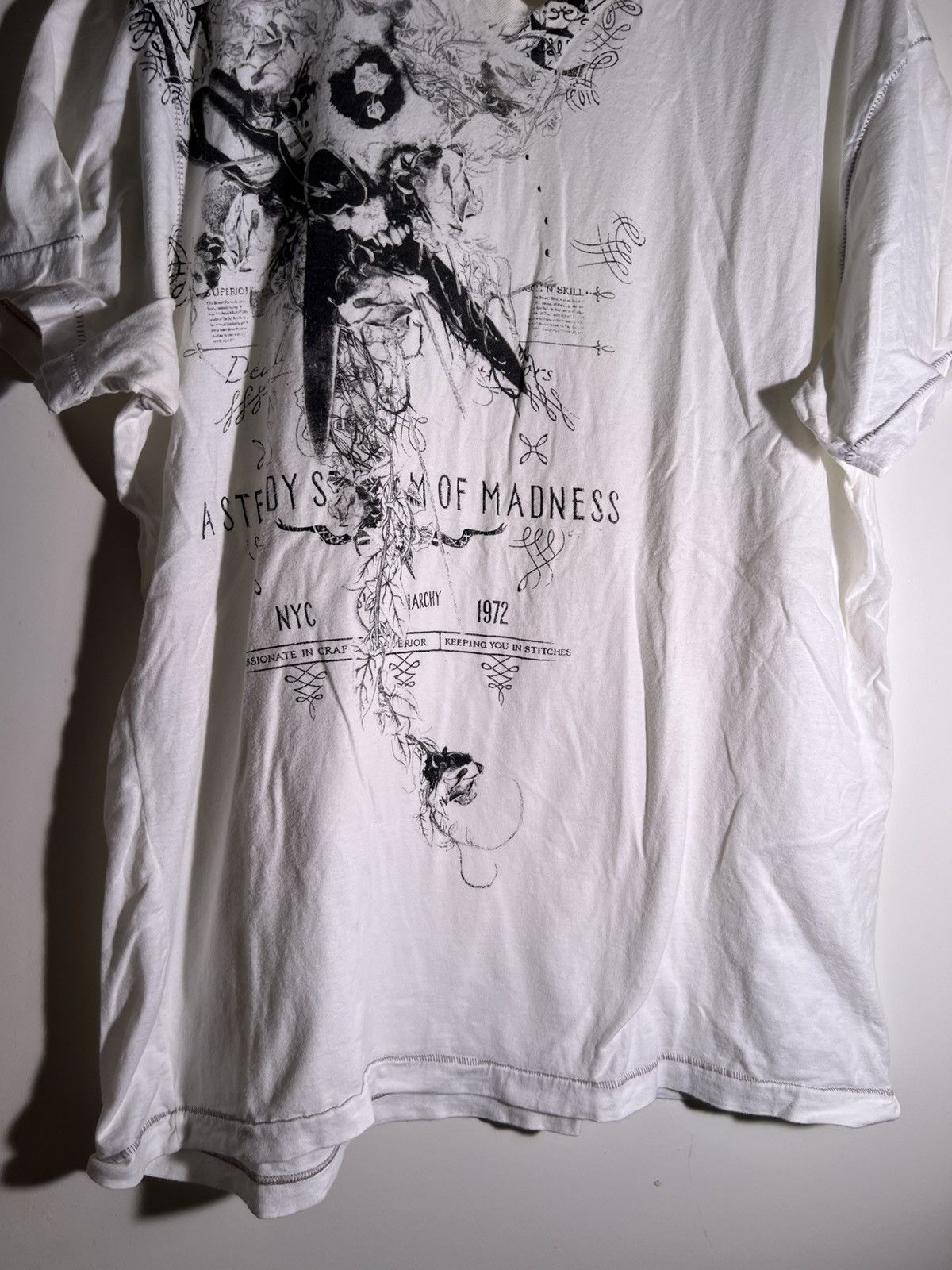 Vintage 2000’s Y2K VTG Vintage Marc Ecko Skull Scissors Goth T Shirt Size US XL / EU 56 / 4 - 4 Thumbnail