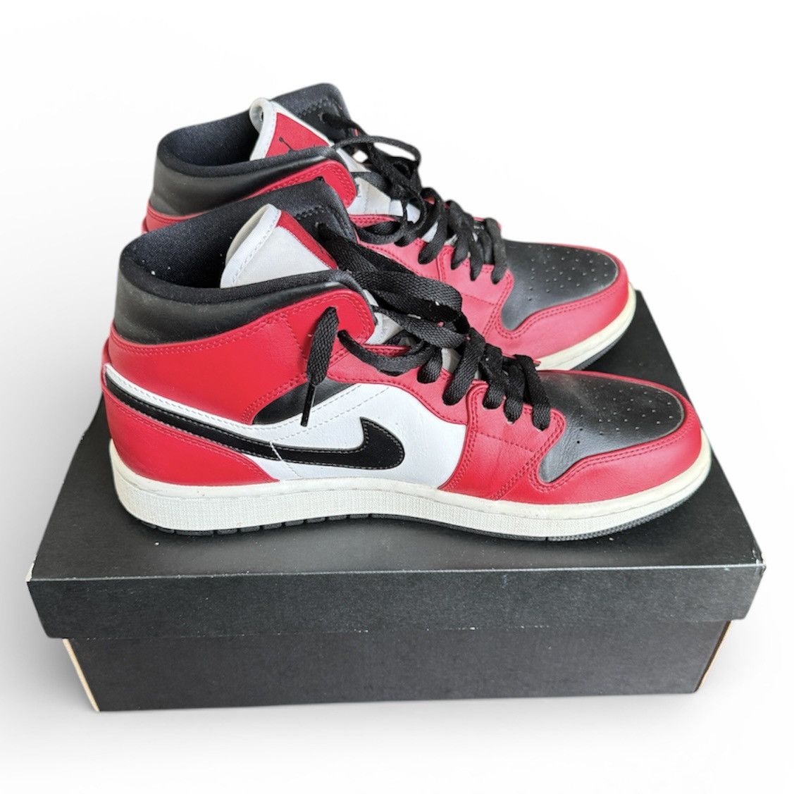 Jordan Brand Jordan 1 Mid Size US 9.5 / EU 42-43 - 6 Thumbnail
