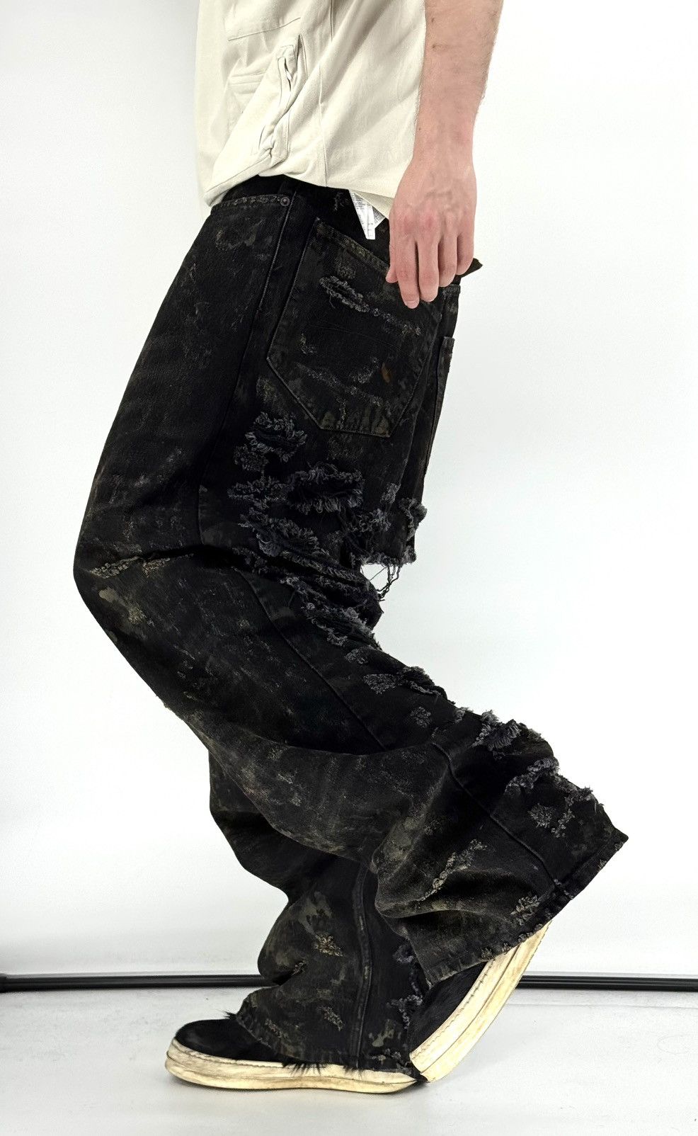 Balenciaga Balenciaga Destoryed Jeans Size US 30 / EU 46 - 2 Thumbnail