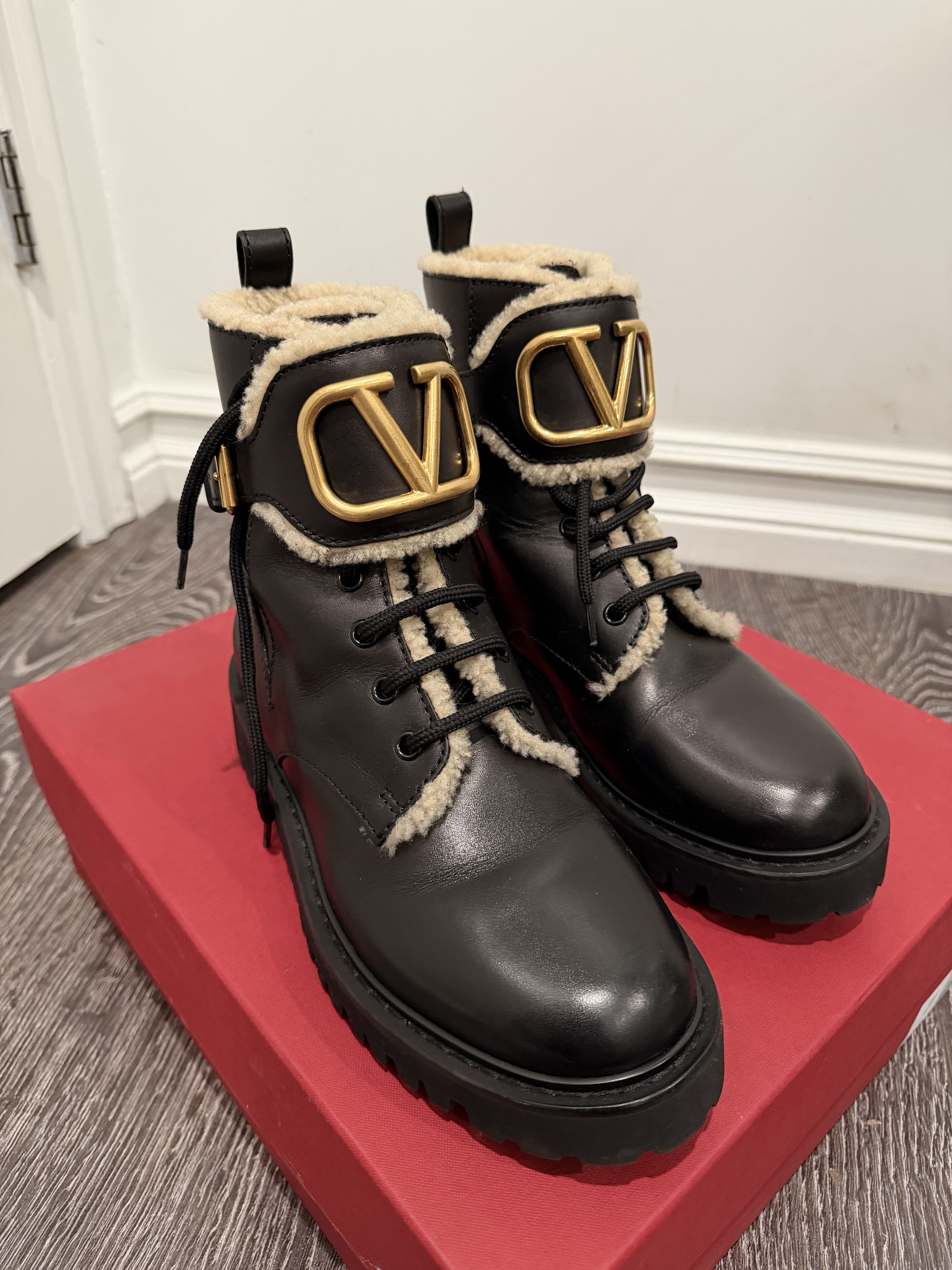 Valentino Valentino Combat Boots Size US 7 / IT 37 - 1 Thumbnail