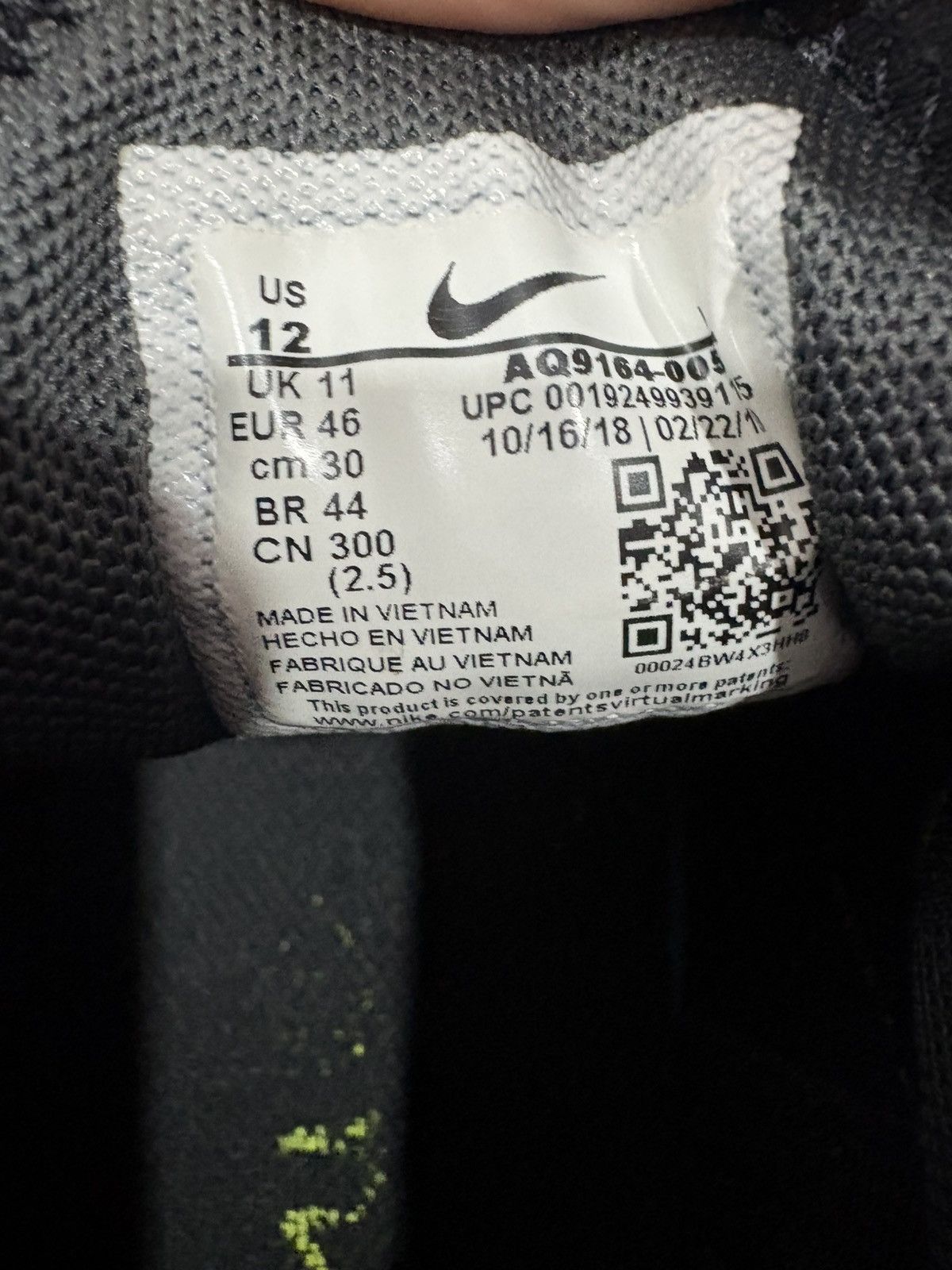 Nike Nike Air Max 270 Size US 12 / EU 45 - 6 Thumbnail