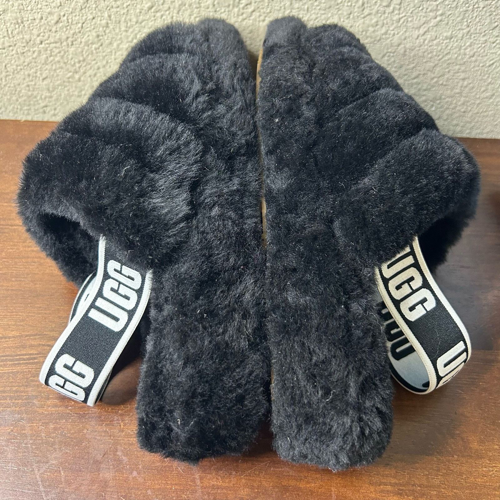 Ugg Ugg Slippers Sandals Fluff Yeah Elastic Slingback Size 8 Size US 8 / IT 38 - 7 Thumbnail
