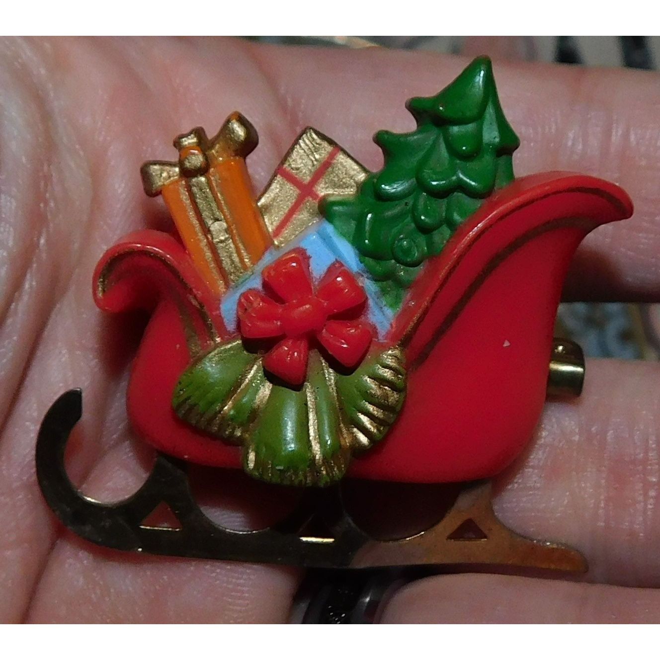 Other Vintage 80s Hallmark Sleigh With Presents Brooch Size ONE SIZE - 1 Thumbnail
