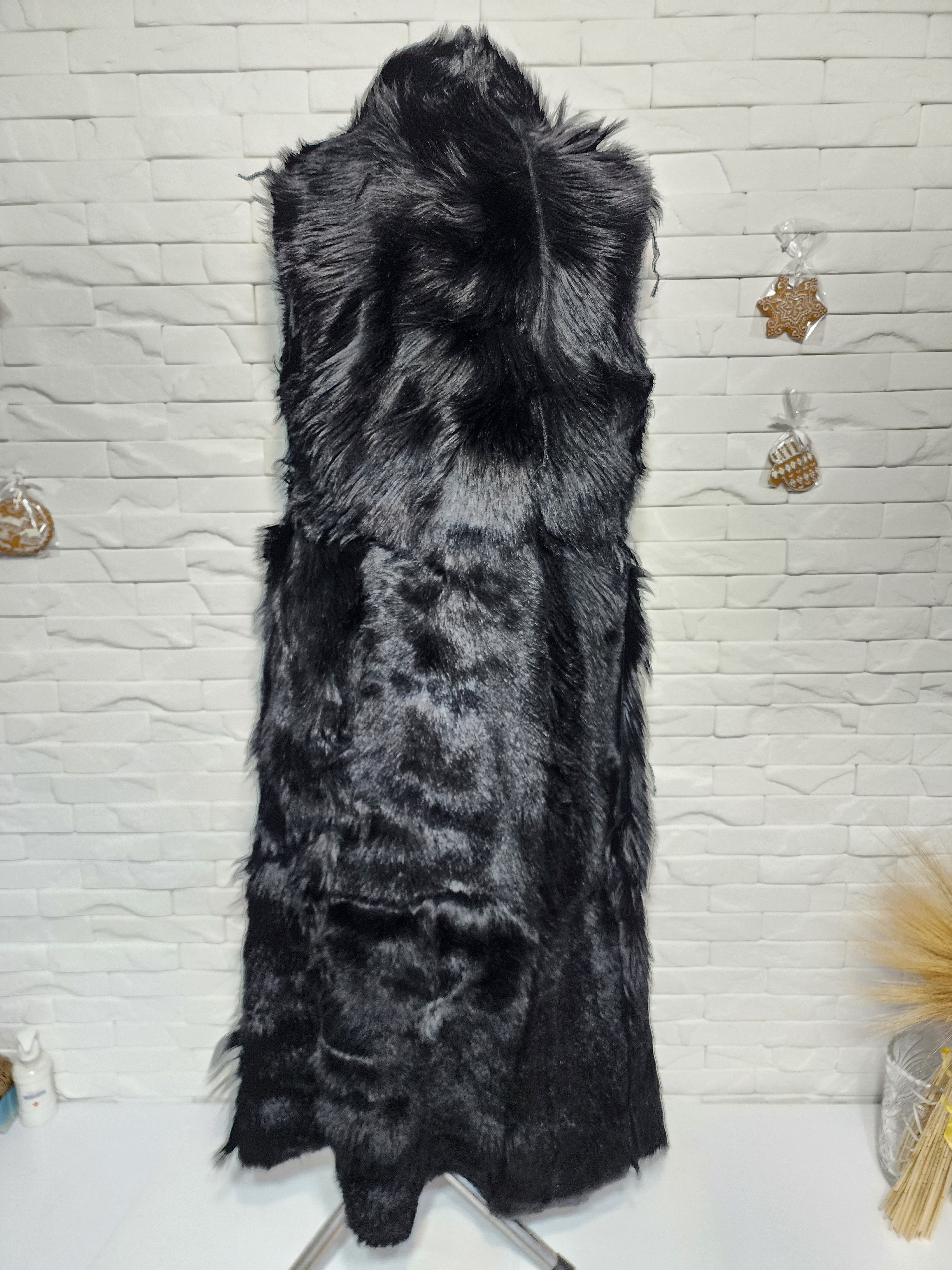 Furla Black Goat Fur Coat: Women's Fur Jacket, Button Front Size L / US 10 / IT 46 - 7 Thumbnail