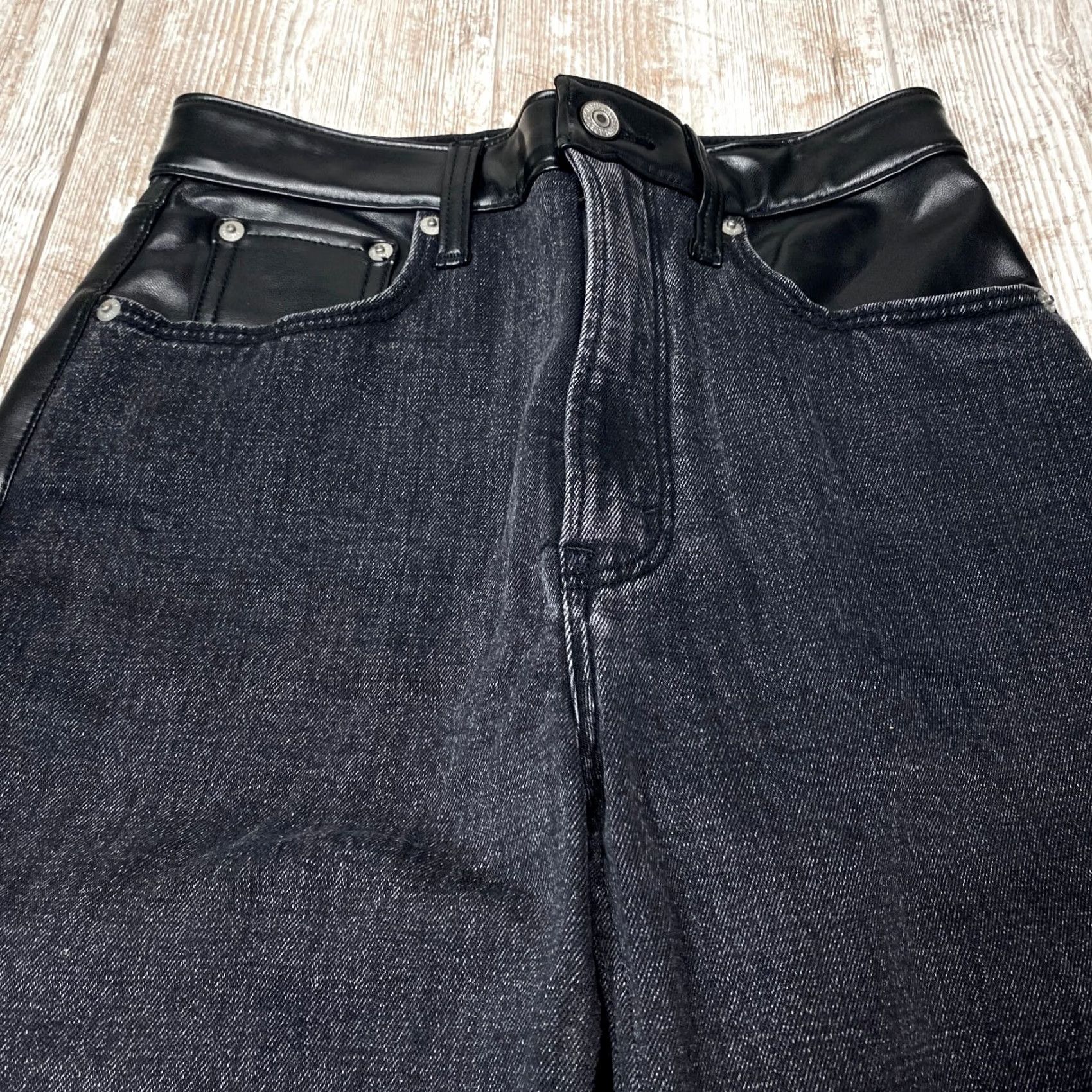 Abercrombie & Fitch Abercrombie & Fitch Mixed Fabric Ultra High Rise Ankle Straight Jean Black 26/2 Size 26" / US 2 / IT 38 - 7 Thumbnail