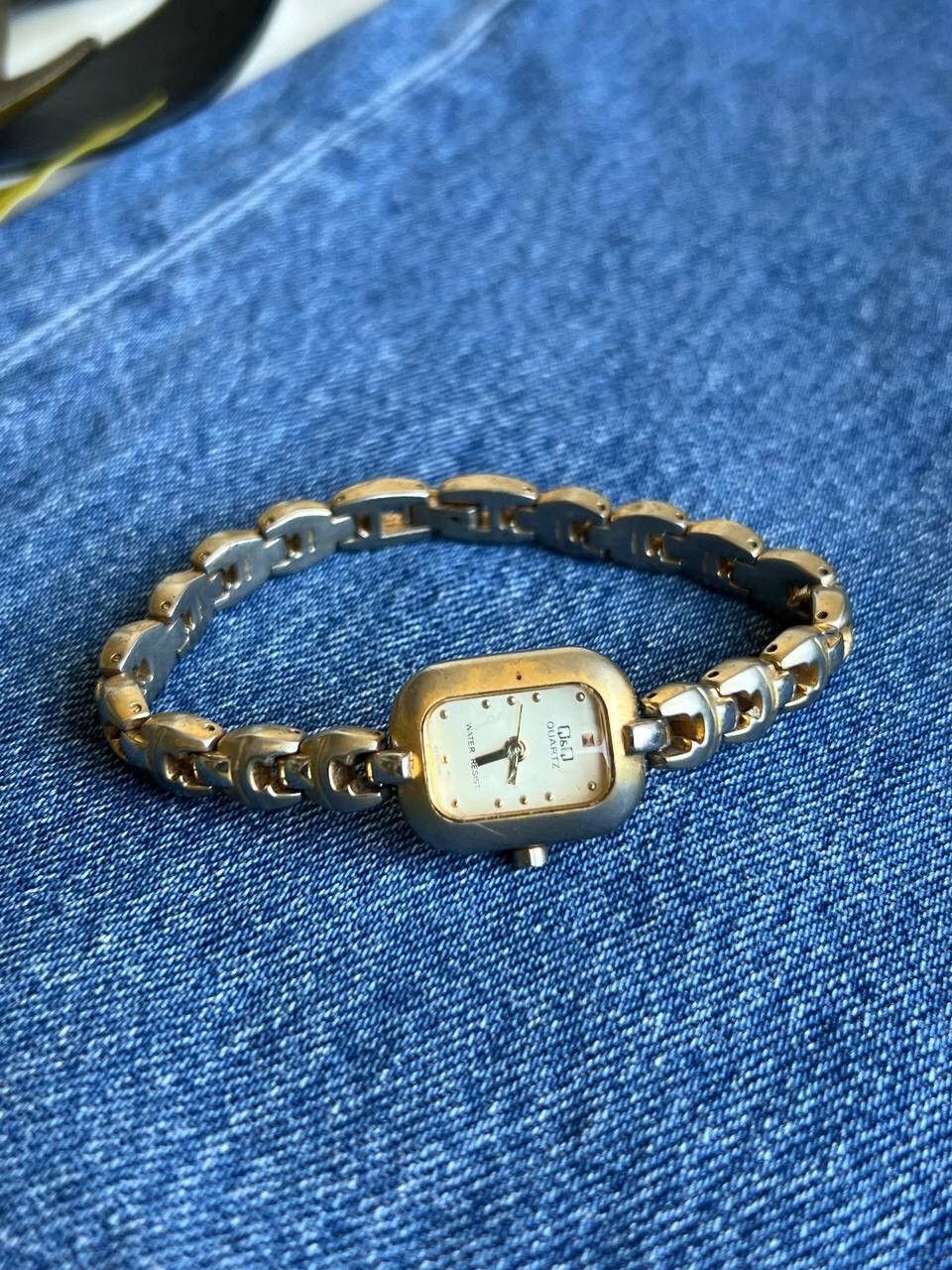 Japanese Brand Vintage Japanese style futuristic gold tone Watch Japan 90s Size ONE SIZE - 1 Thumbnail