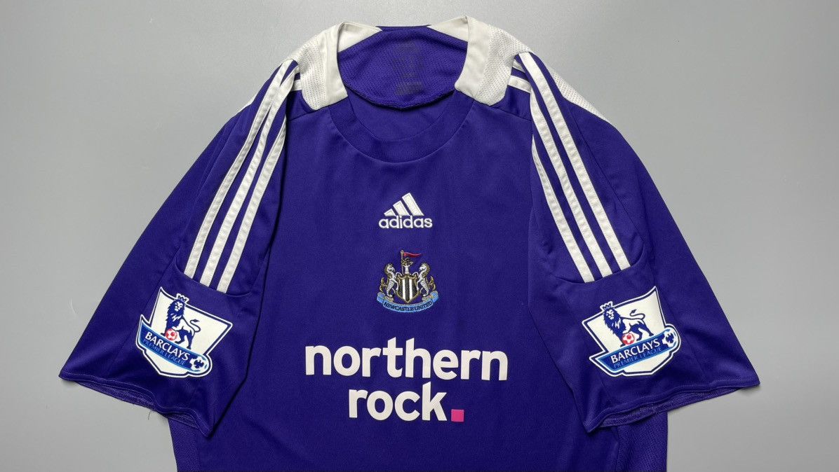 Adidas NEWCASTLE ADIDAS 2008/2009 FOOTBALL AWAY JERSEY #11 DUFF Size US M / EU 48-50 / 2 - 3 Thumbnail