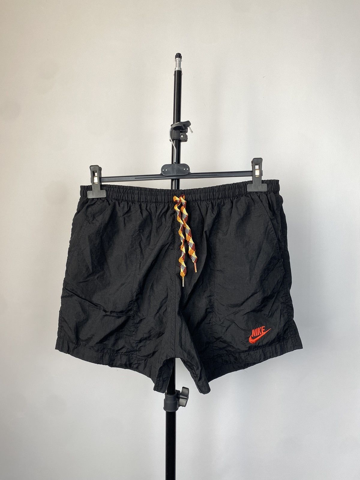 Nike × Vintage 00s Nike Shorts Nylon Logo Drill Swoosh Size US 30 / EU 46 - 1 Thumbnail