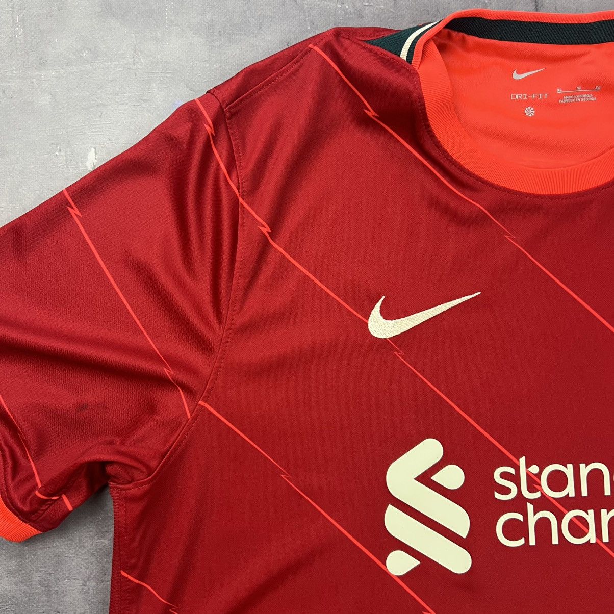 Nike Rare! Salah 11 Nike Liverpool Soccer Jersey Shirt Size US XL / EU 56 / 4 - 3 Thumbnail