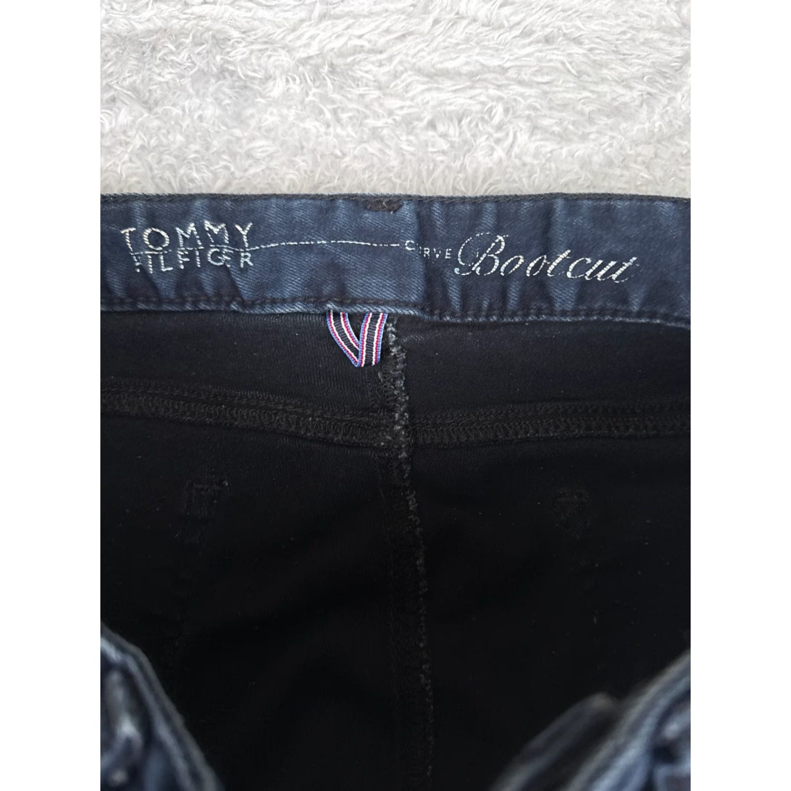 Tommy Hilfiger Tommy Hilfiger Jeans Womens 8 Curvy Bootcut Blue Dark Wash Low Rise Cotton 30x32 Size 30" / US 8 / IT 44 - 6 Thumbnail