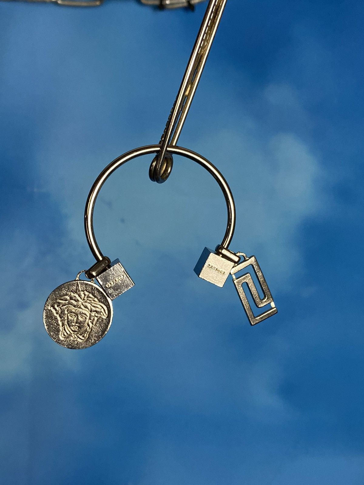 Versace Versace medusa silver metal bracelet Size ONE SIZE - 8 Thumbnail