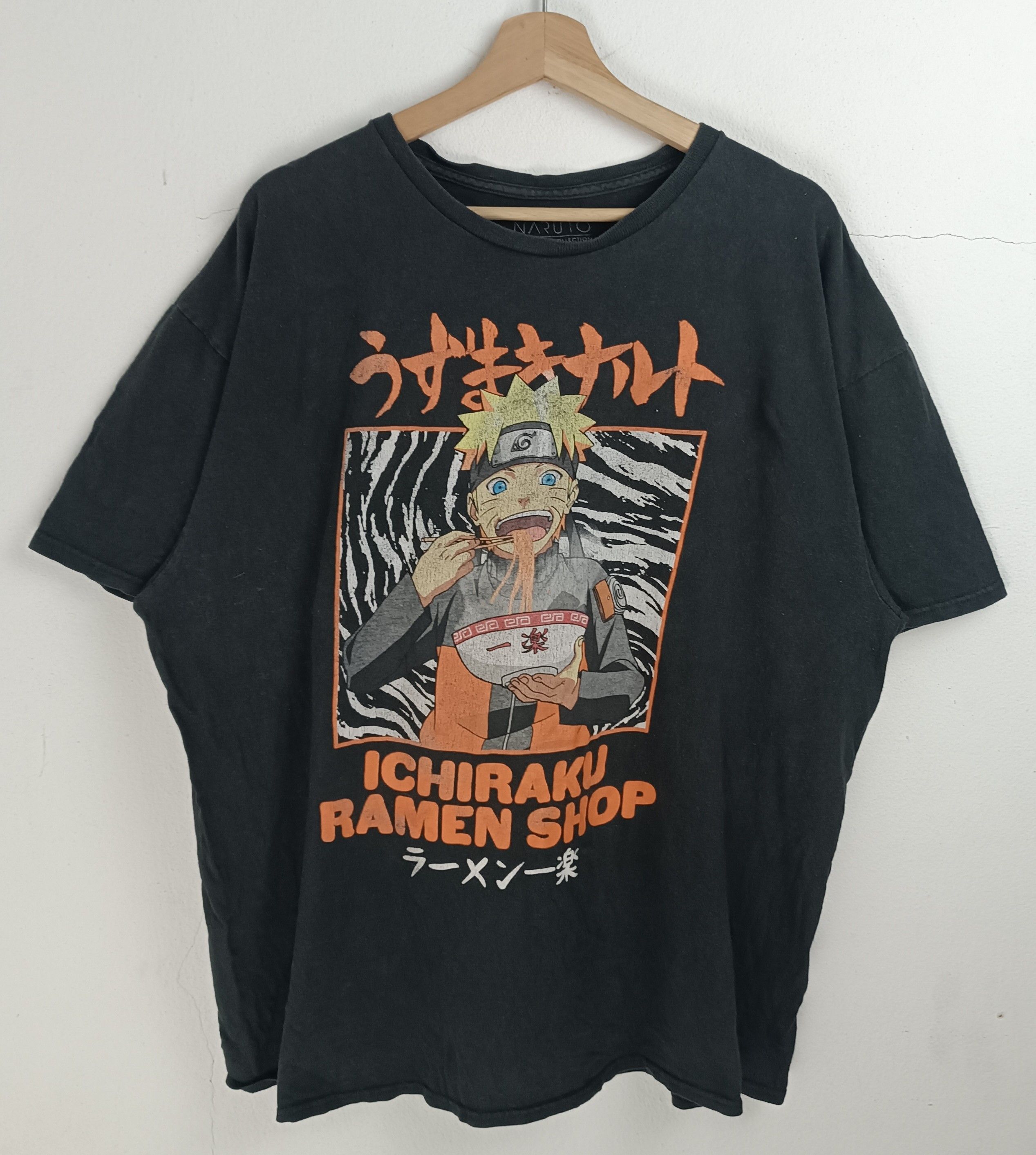Vintage THRASHED FADED NARUTO SHIPUDEN RAMEN SHOP bleach one piece Size US XXL / EU 58 / 5 - 3 Thumbnail