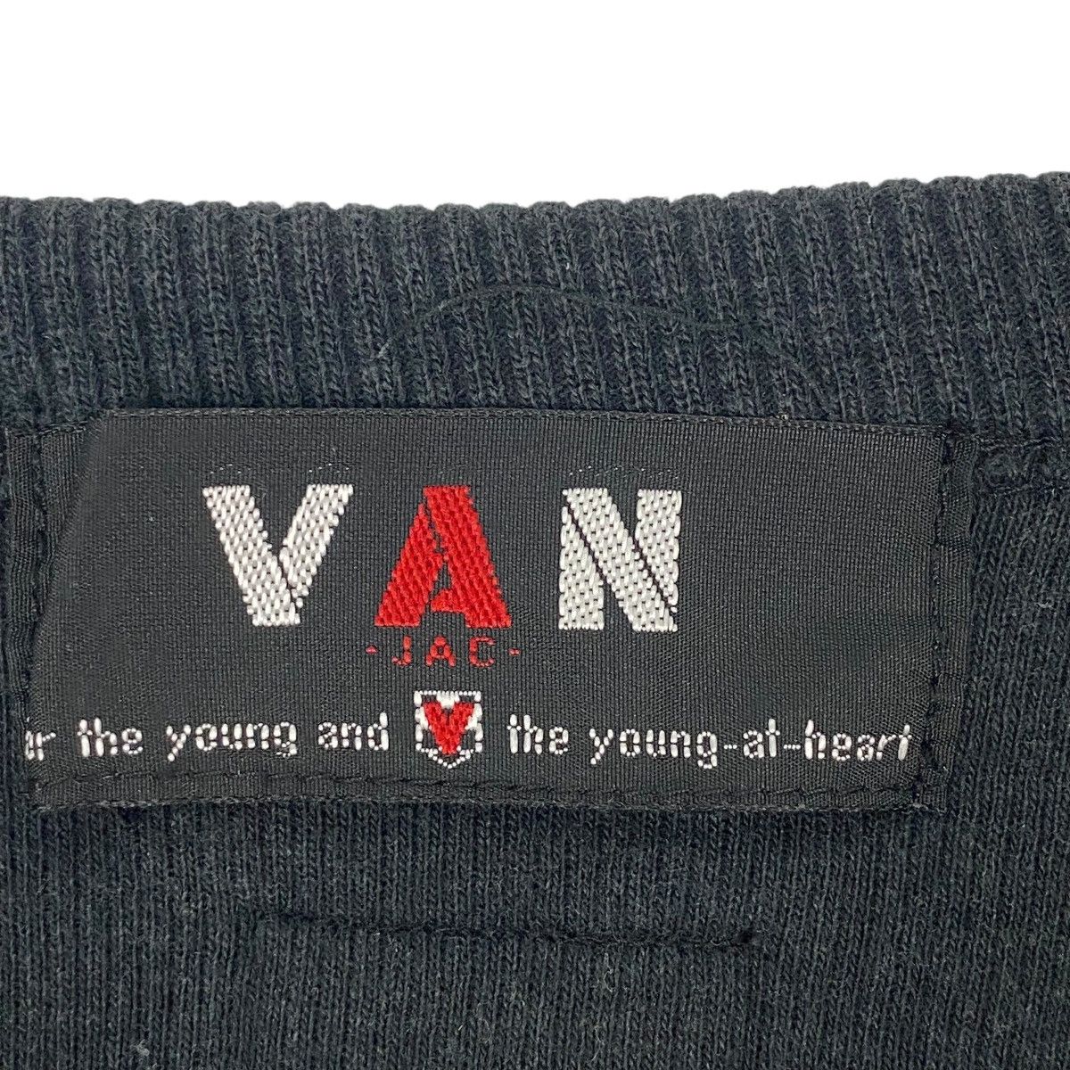 Vintage Vintage Vans Embroidered Sweatshirt Crewneck Black Size L Size US L / EU 52-54 / 3 - 7 Thumbnail