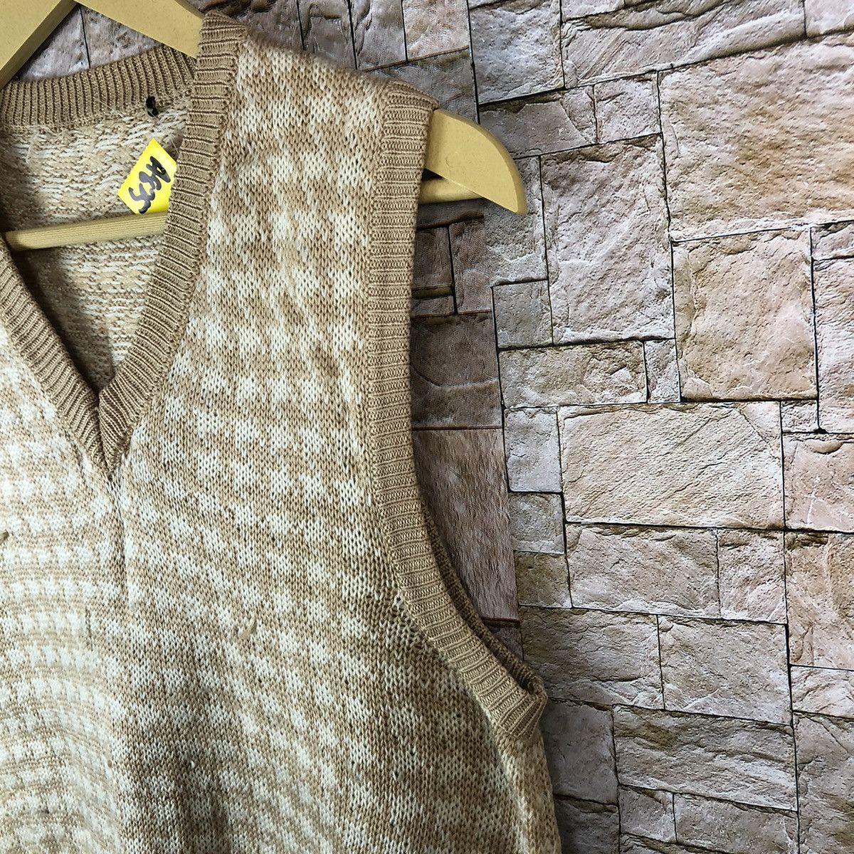 Japanese Brand × Vintage Japan vintage Brown Vest knitwear #A825 Size S / US 4 / IT 40 - 8 Thumbnail