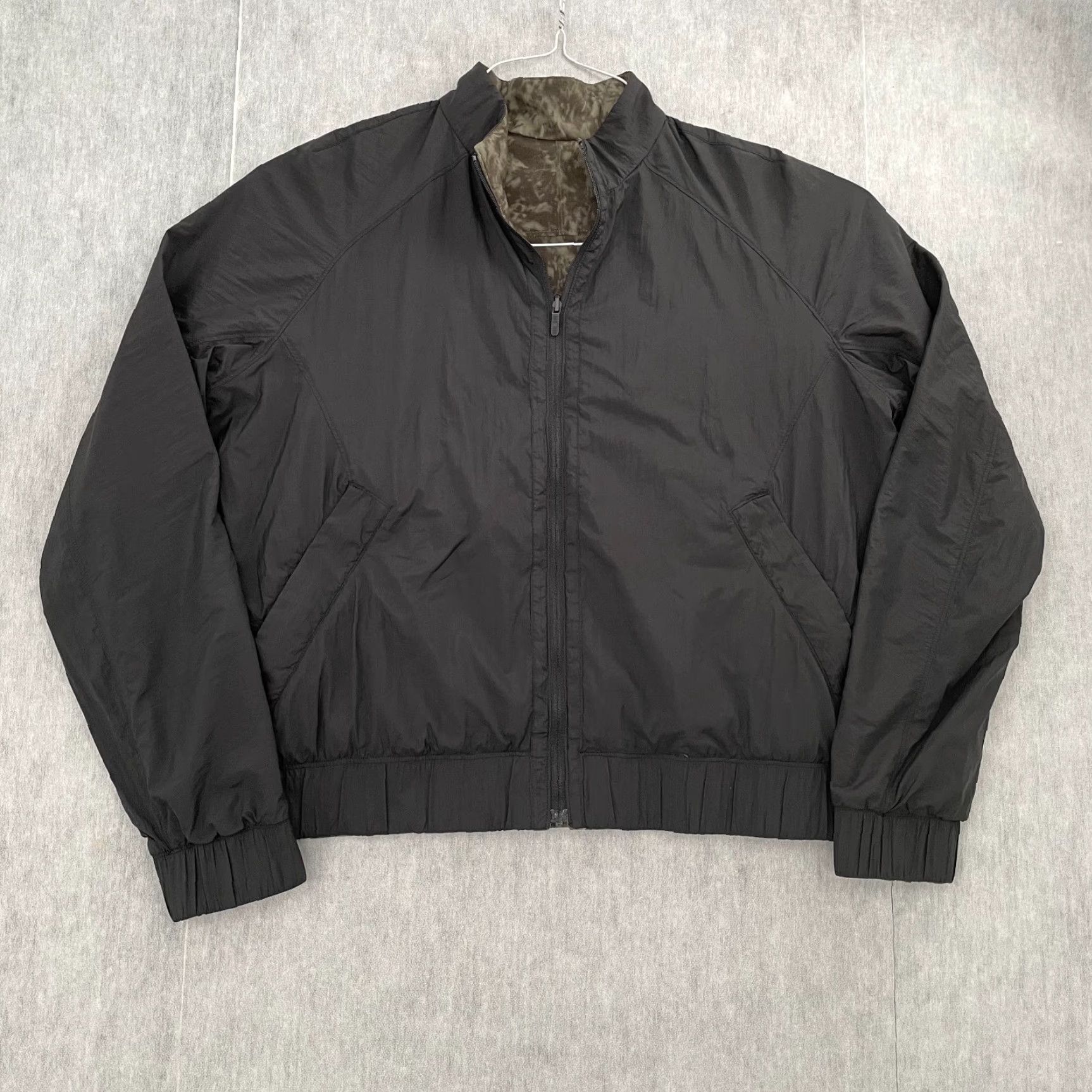 Lululemon Lululemon Jacket 6 Black Green Reversible Full Zip Bomber Active Ladies Womens Size M / US 6-8 / IT 42-44 - 2 Thumbnail