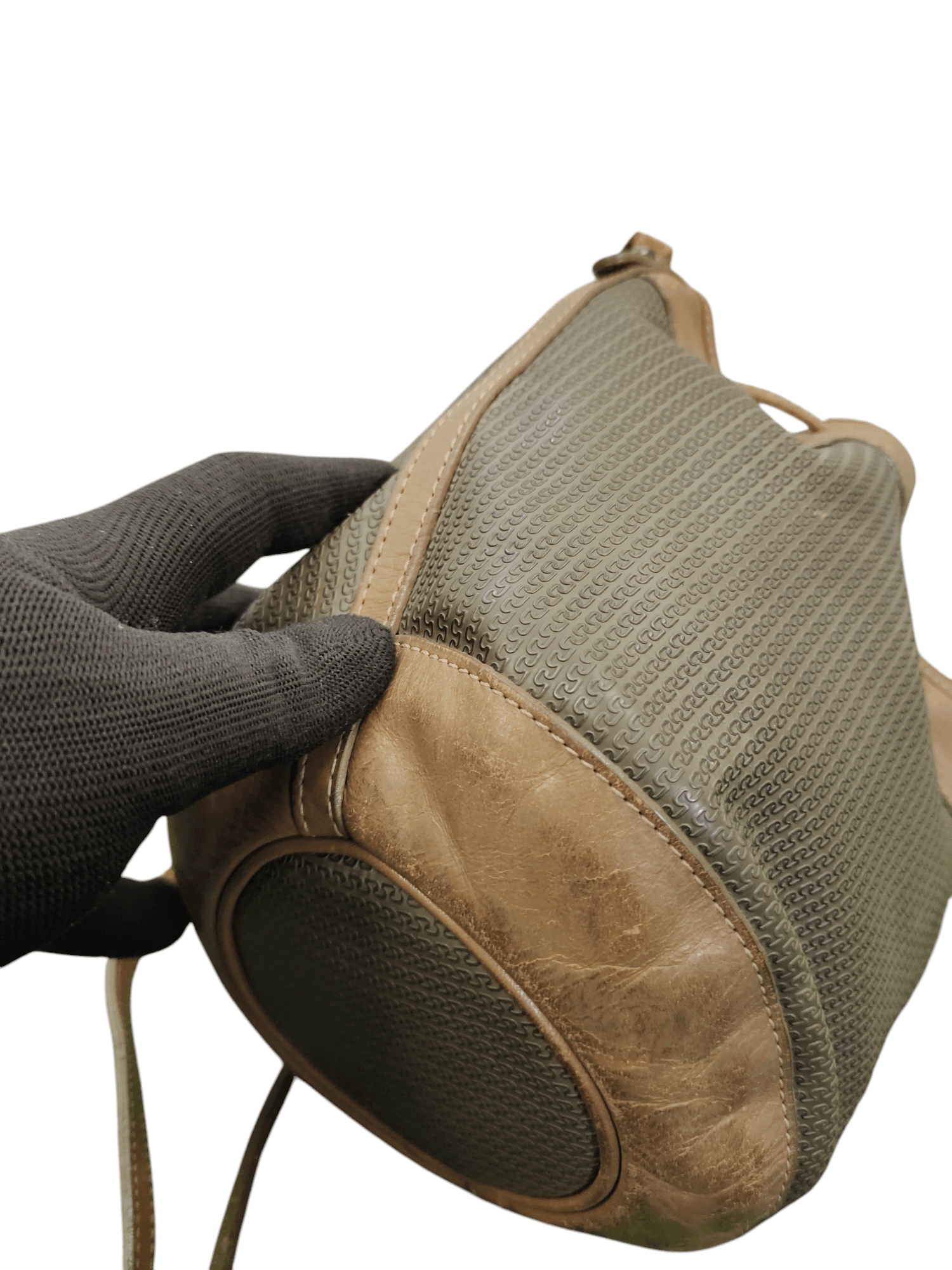 Charles Jourdan Vintage Charles Jourdan Patina Leather Bucket Mini Bag Size ONE SIZE - 8 Thumbnail