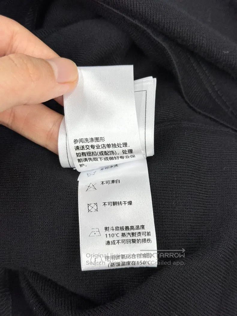 Chanel Chanel 25C Early Spring Holiday Black Medium Sleeve Hooded Size XS / US 0-2 / IT 36-38 - 6 Thumbnail