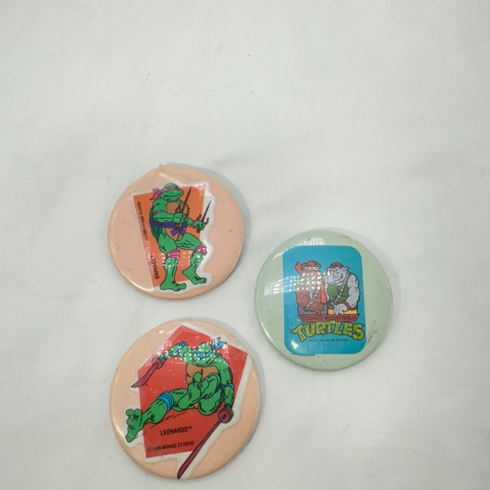 NBDN Nobrandedon VTG Teenage Mutant Ninja Turtle button/pins Size ONE SIZE - 1 Thumbnail