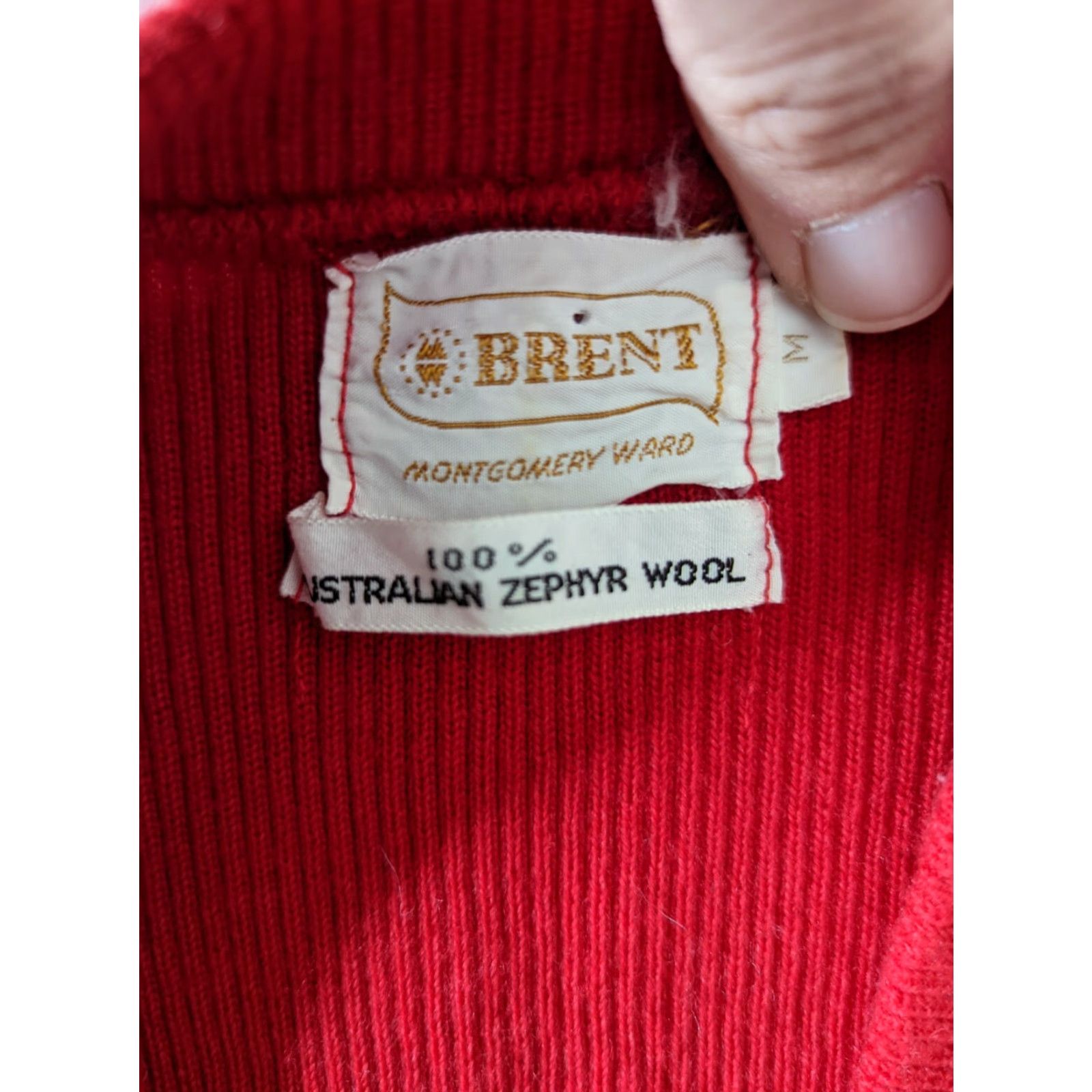 Vintage VINTAGE Brent Montgomery Ward Vest Sweater Wool 100% Red Women’s M V-Neck Wrap Sleeveless 70s 80s Casual Size M / US 6-8 / IT 42-44 - 2 Thumbnail