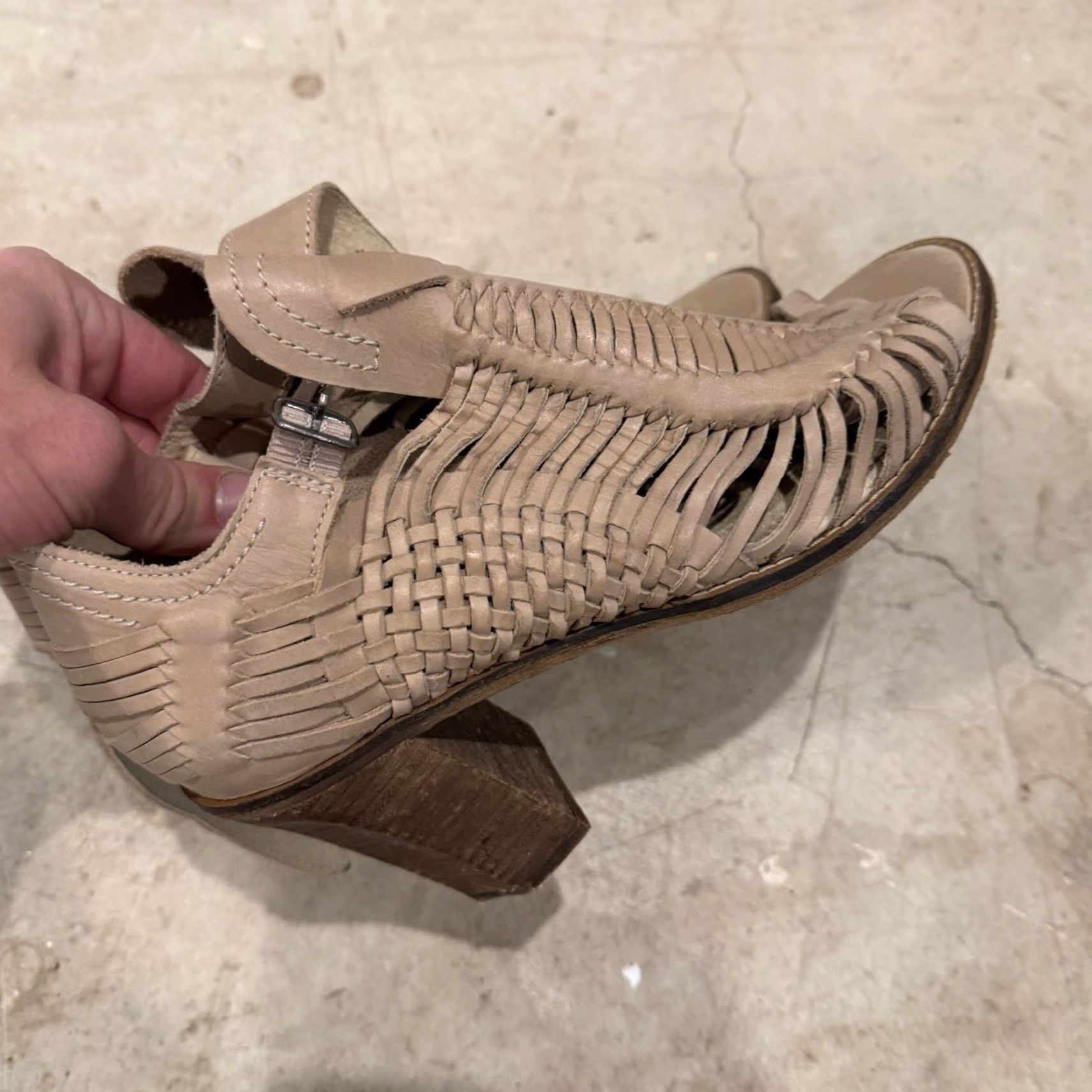 Vintage Naughty Monkey Killion Dress Pump Size 8.5 Leather - Bootie, Block Heel, Ankle Strap, Peep Toe, Leather Upper, Beige, Women, Vintage: No Size M / US 6-8 / IT 42-44 - 3 Thumbnail