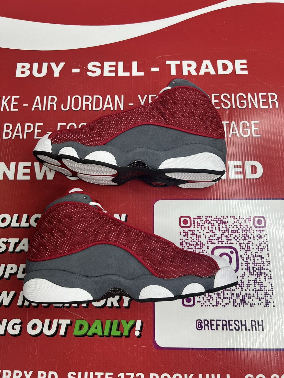 Jordan Brand Air Jordan 13 Red Flint Size 6.5y Size US 6.5 / EU 39-40 - 3 Thumbnail