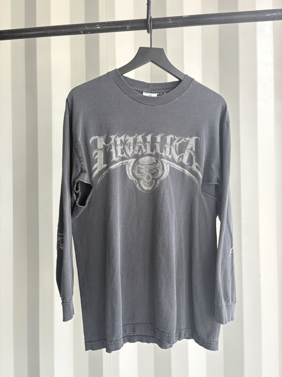 Band Tees Thrashed Metallica Sun Faded Distressed ERD GRUNGE WCC Size US L / EU 52-54 / 3 - 3 Thumbnail